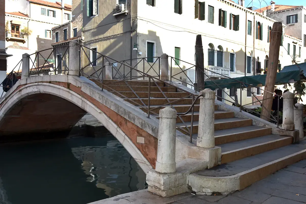Eine Brücke mit Pfiff
