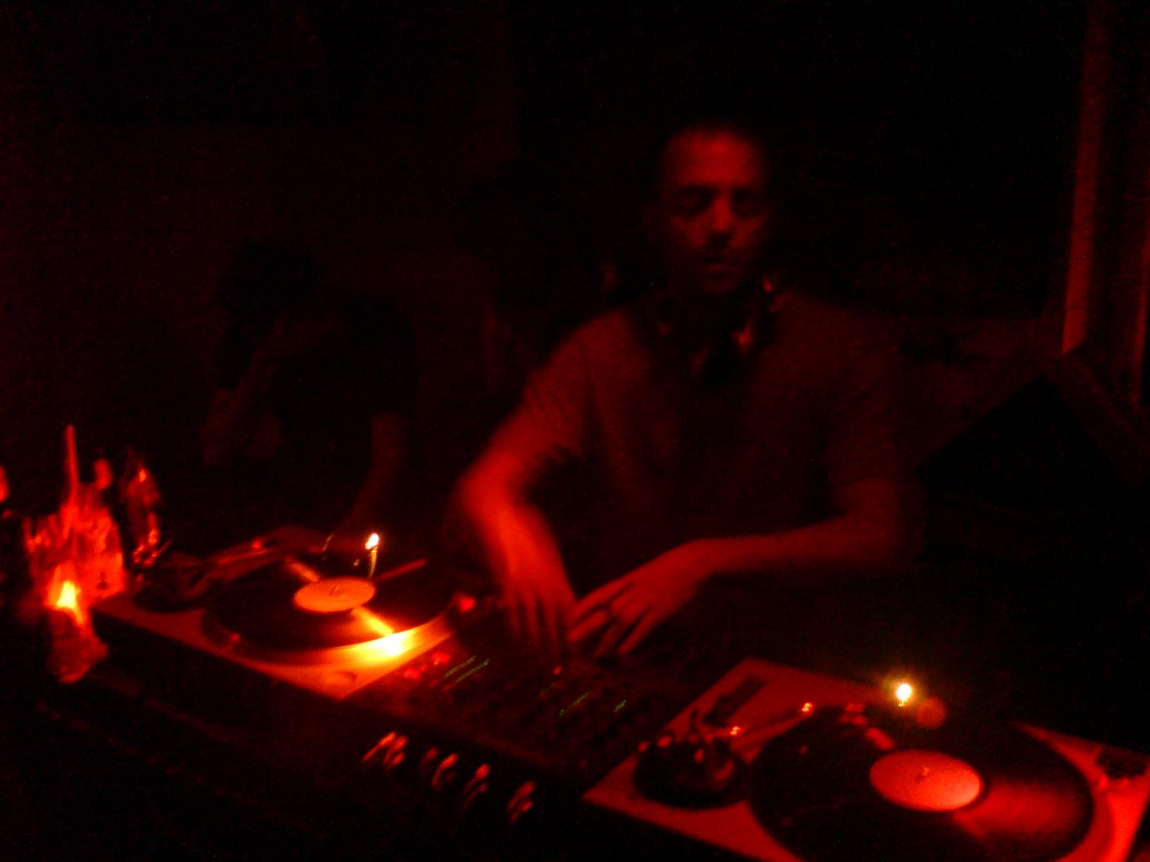 Imagen de Los 5 mejores clubes techno de Berlín en 2025: el ritmo continúa