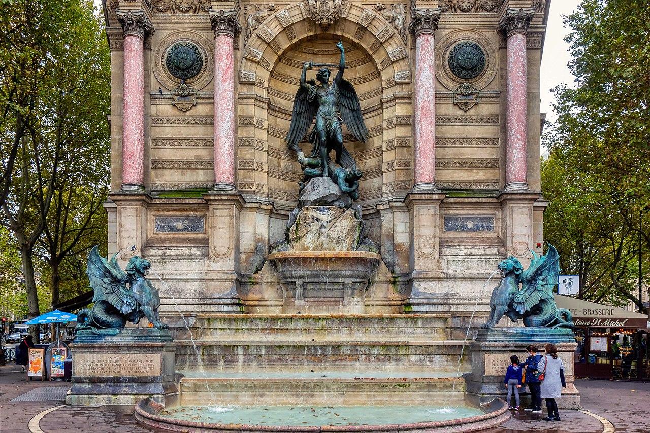 Place Saint-Michel e Fontaine Saint-Michel