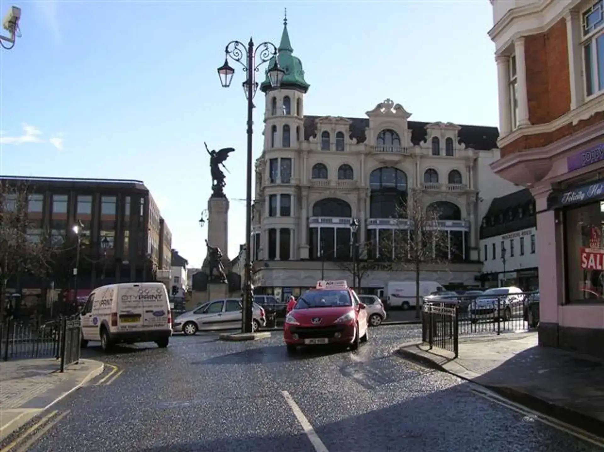 The Diamond: a praça histórica da cidade muralhada de Derry - Derrylondonderry