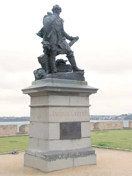 Statua di Jacques Cartier