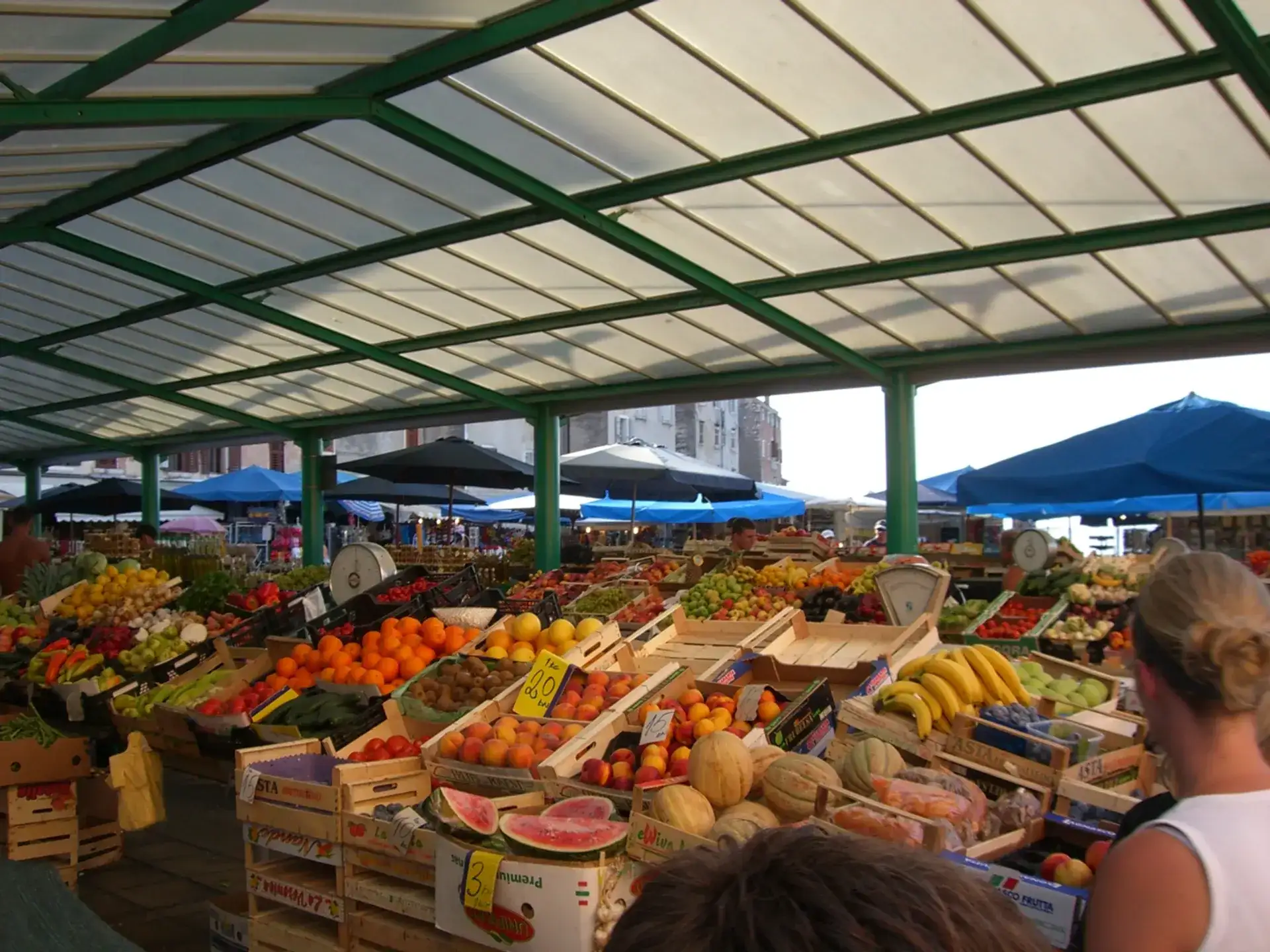 Rovinj Market: A Guide to the Historic Green Market - Rovinj