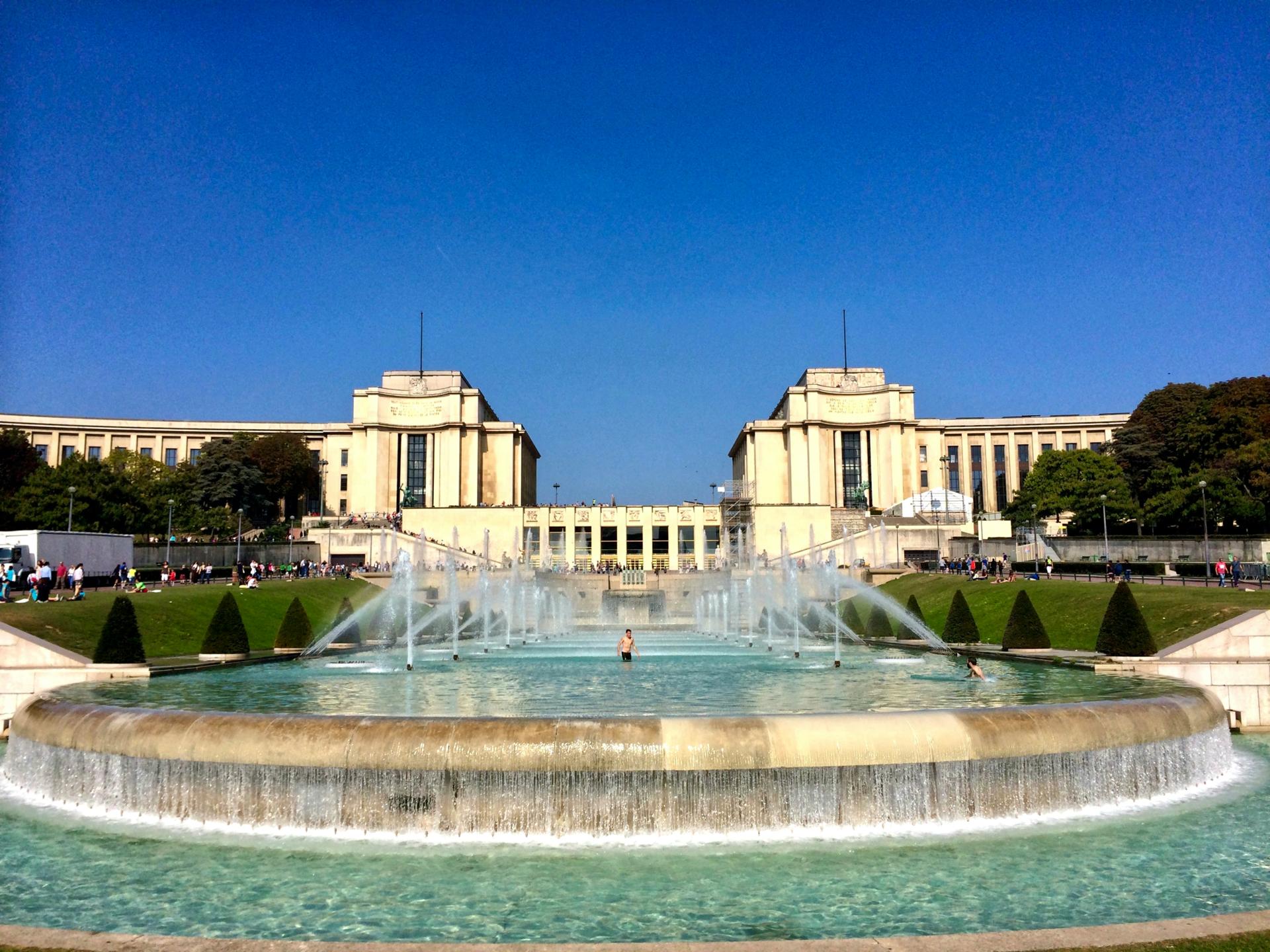 Palais de Chaillot & Trocadéro Gardens