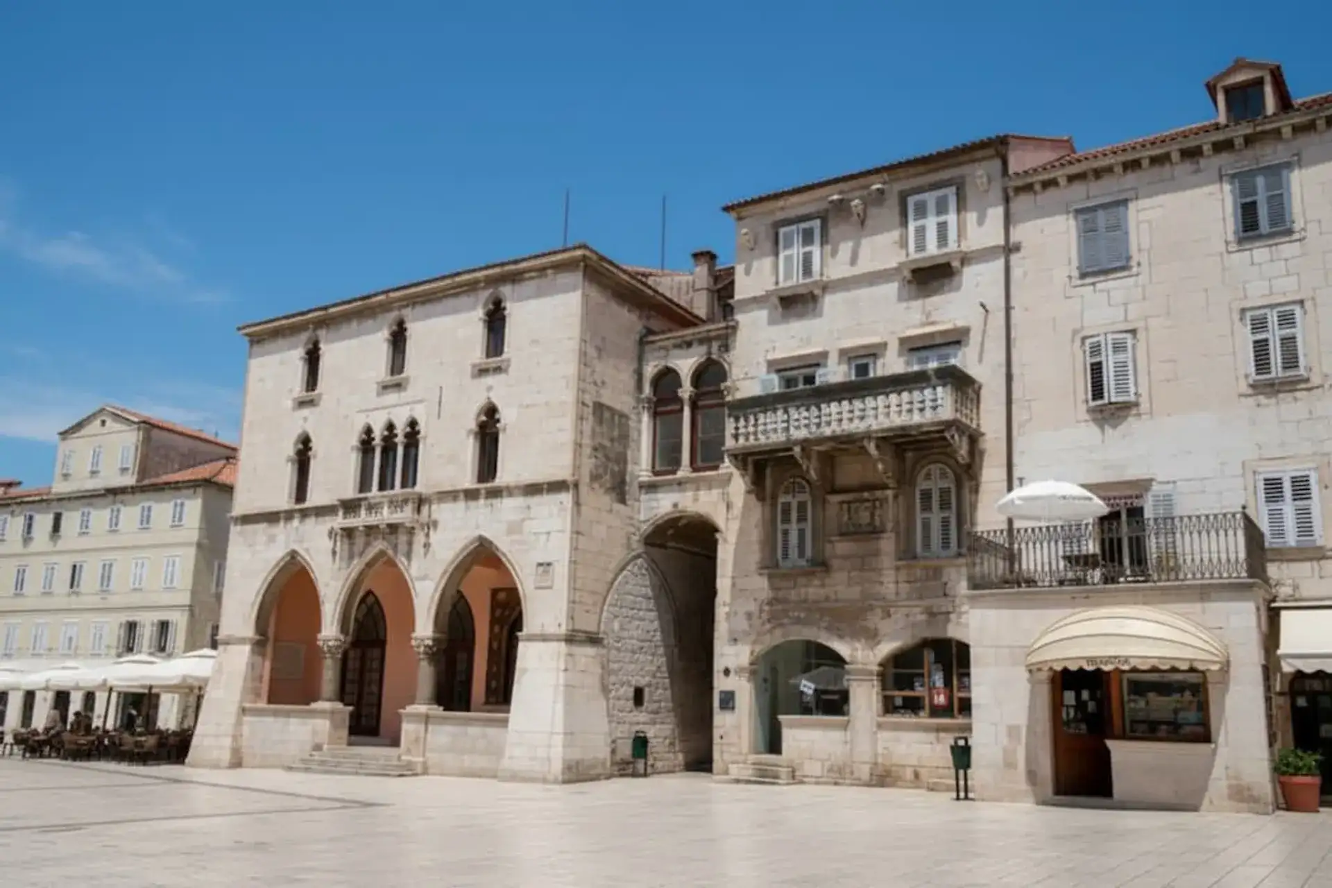 Pjaca: Splits historischer Volksplatz und sein Rathaus - Split