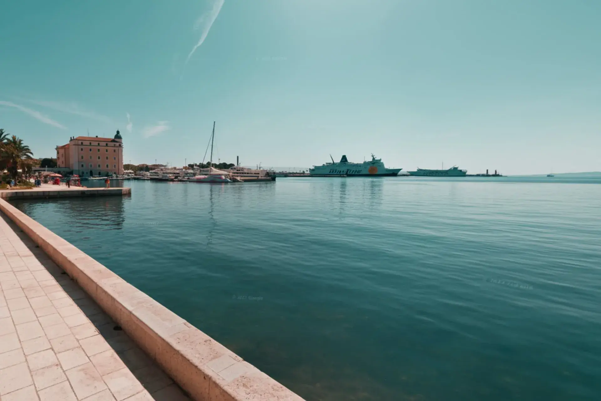 Riva: the waterfront below the palace’s southern wall