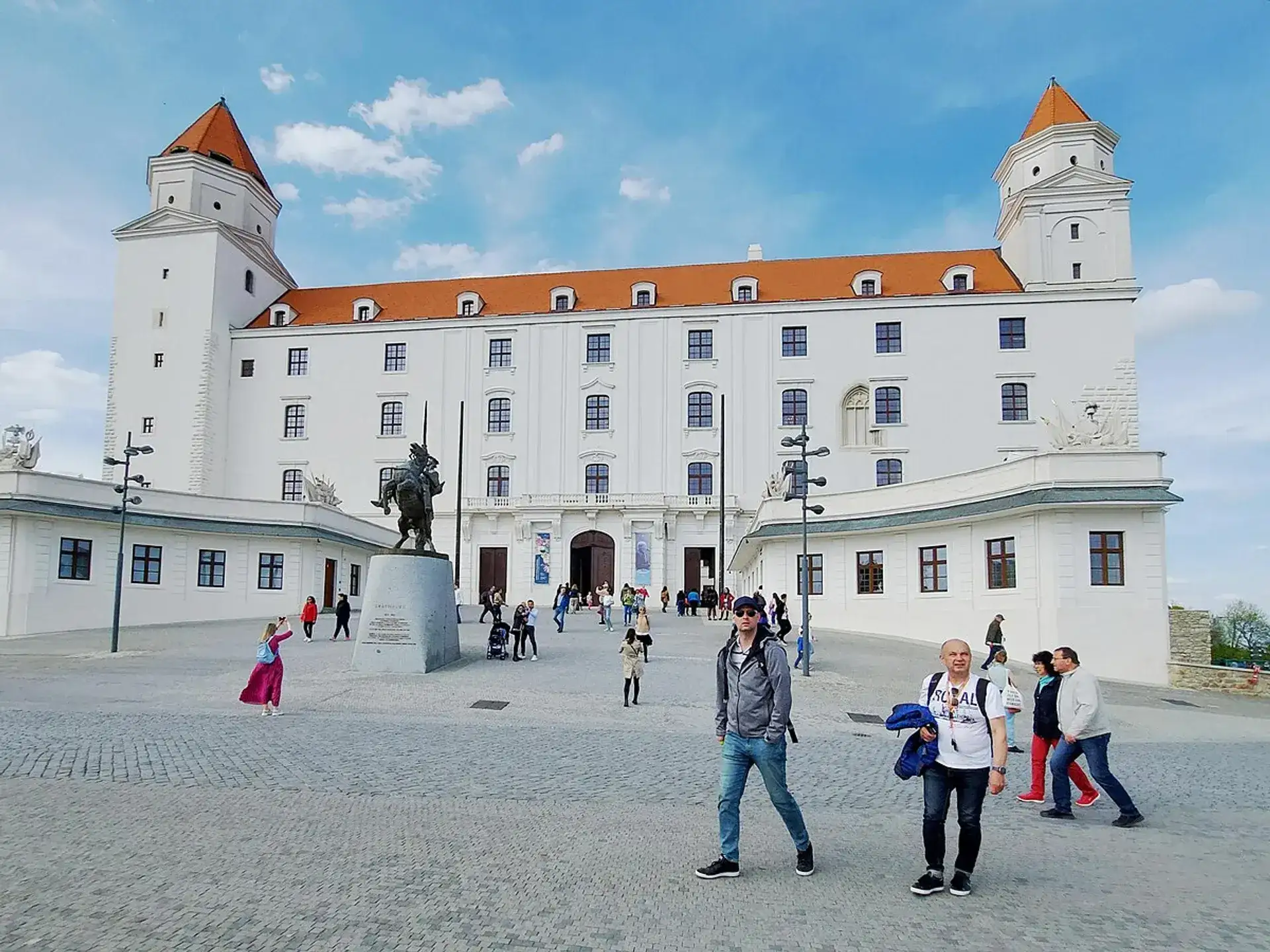 Bratislava Castle: The Four-Towered Fortress - Bratislava