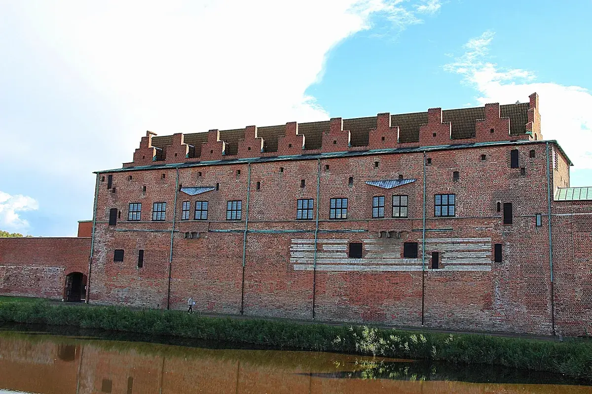 马尔默城堡(Malmöhus slott),位于步行路线西端的丹麦古堡。Susanne Nilsson