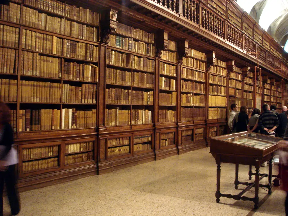 The Brera library interior provides a visual reference for Milan's free public study spaces. Photo: Giovanni Dall'Orto