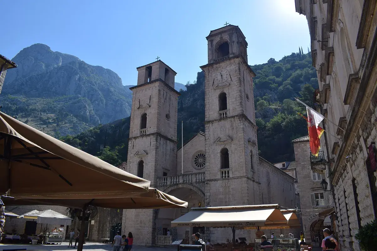 Die St.-Tryphon-Kathedrale in Kotor. Foto: Geotiger18