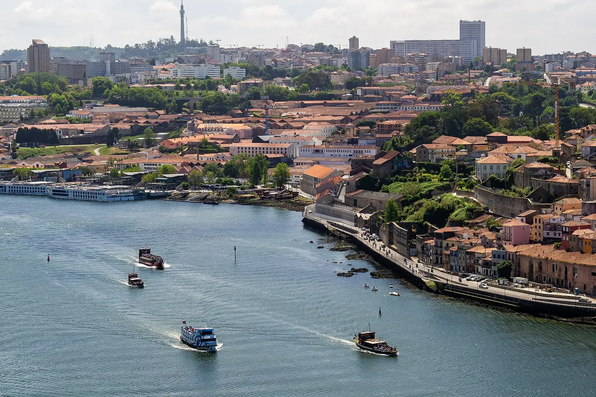 Cover image for Espaces de coworking gratuits et pas chers à Porto pour télétravailler
