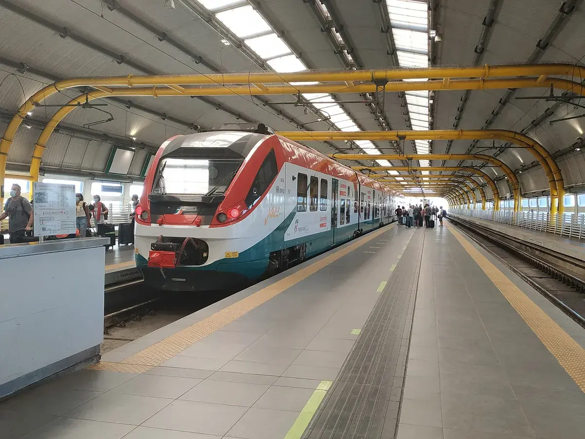 The Leonardo Express platform at Fiumicino, the direct train into Termini. Photo: Kevin.B, CC BY-SA 4.0