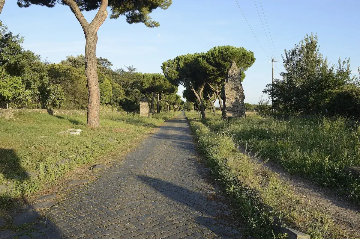 The basalt-paved Appian Way, free to walk or cycle. Photo: Livioandronico2013, CC BY-SA 4.0