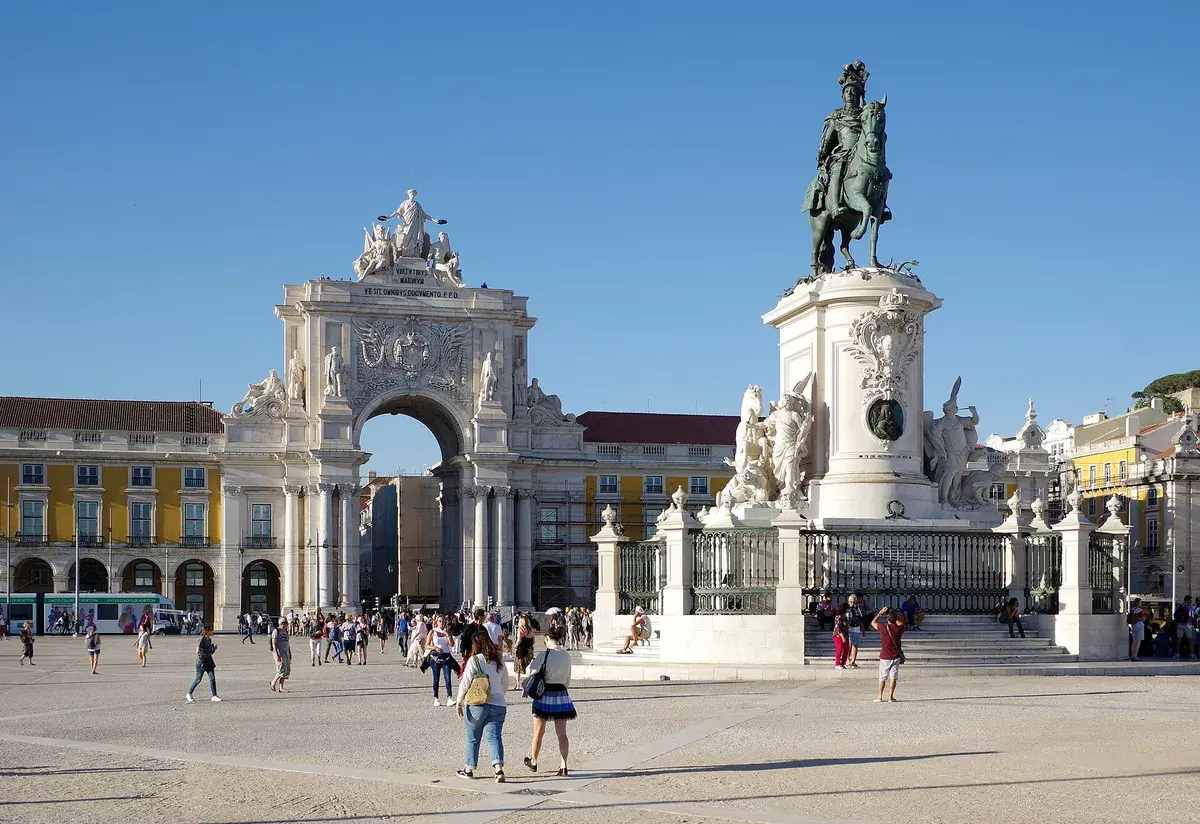 The Arco da Rua Augusta on Praça do Comércio, free to admire from below. Photo: Berthold Werner, CC BY-SA 4.0
