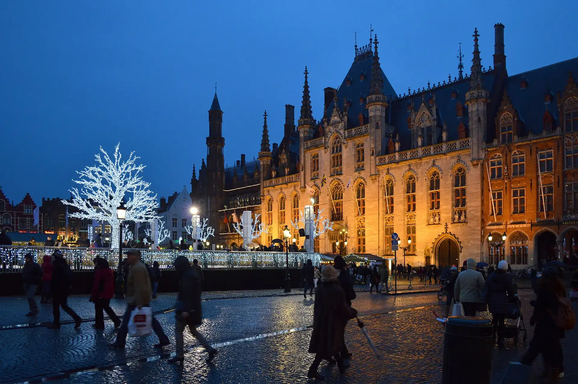 Cover image for Bruges at Christmas: The Market, the Ice Rink and a Quieter Route