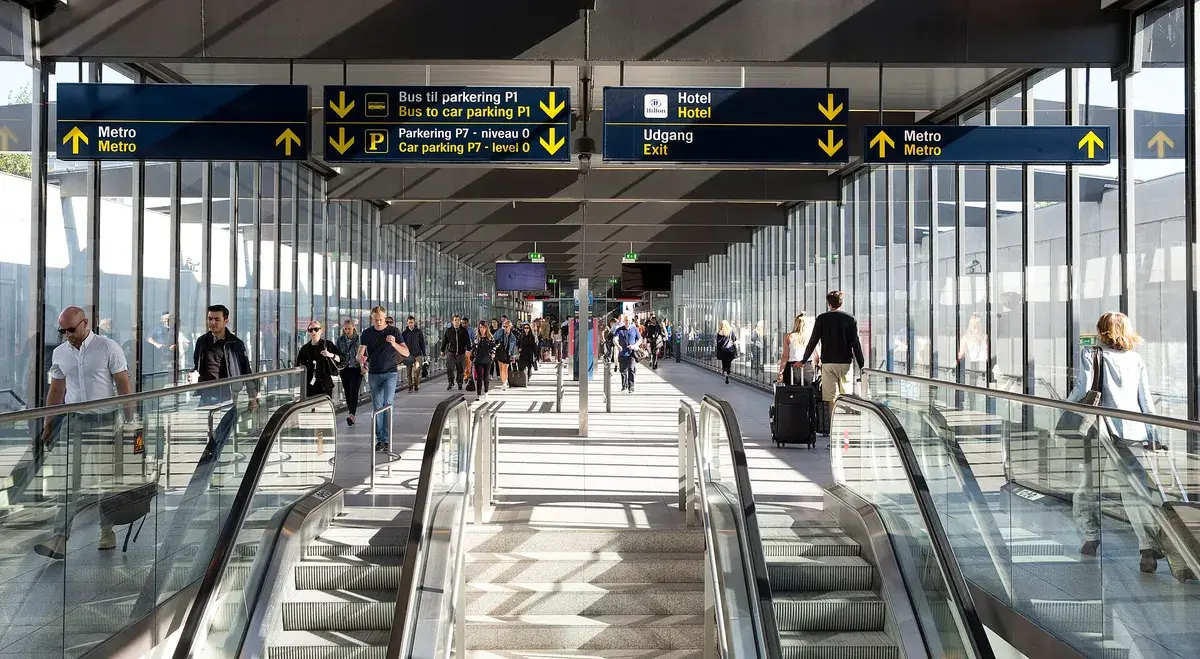 A Metro train at the platform at Copenhagen Airport, the quickest way into the city. Photo: Jenny Andersson, News Øresund, CC BY 2.0
