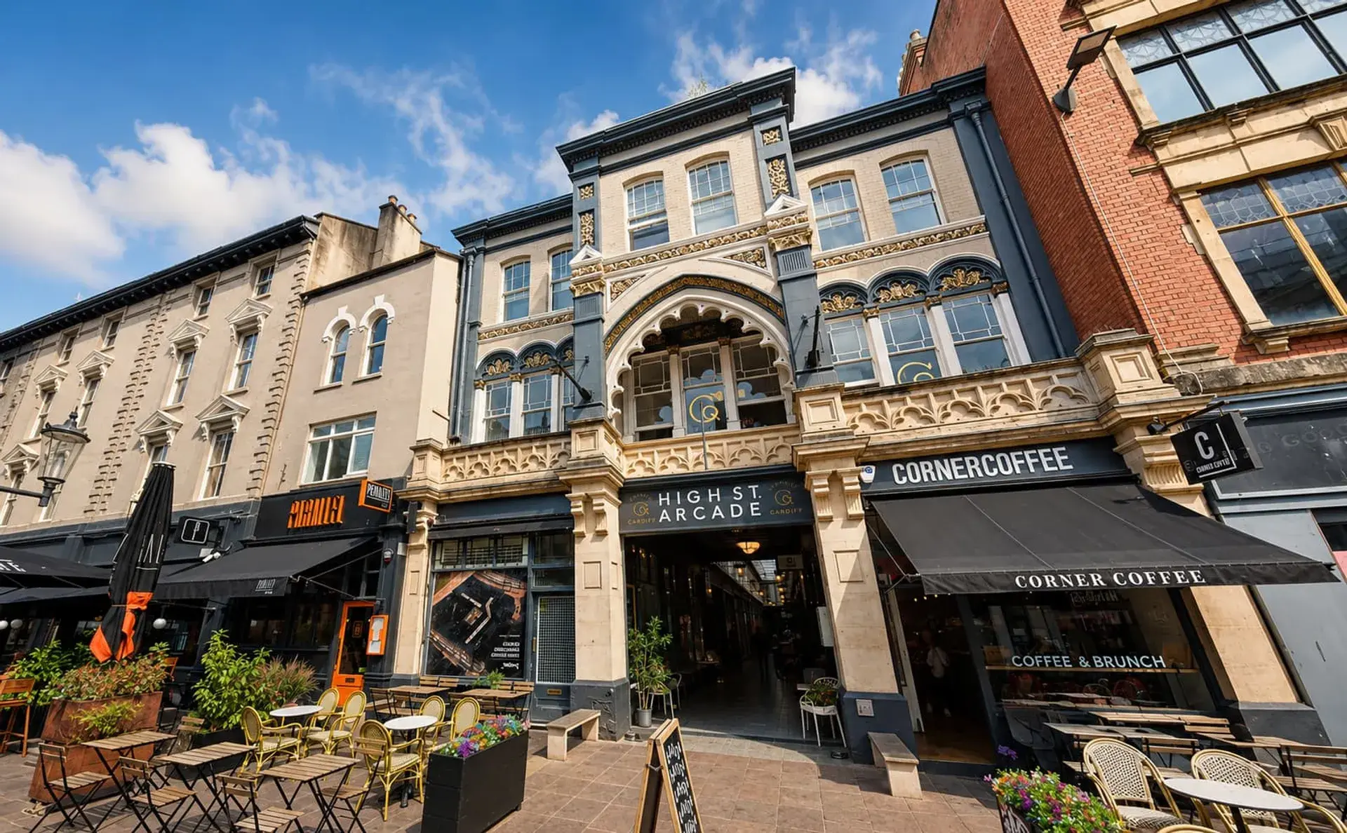 Imagem 3 da visita Cardiff: um passeio a pé autoguiado pelo castelo, pelas galerias e pelo centro cívico, com áudio, quizzes e eSIM grátis