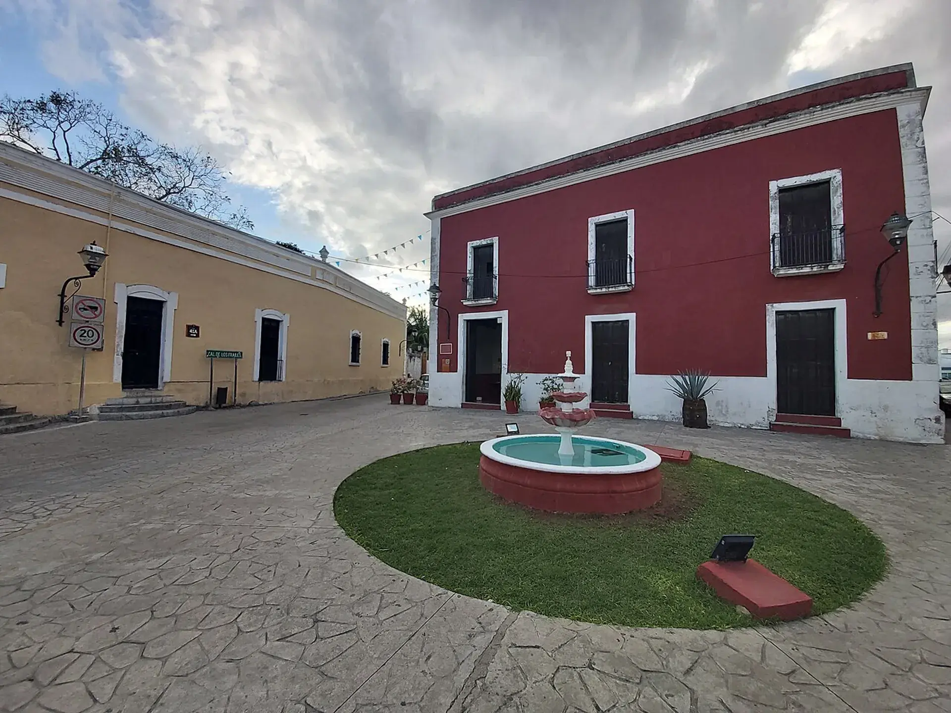 Parque "Las 5 Calles"." Jo'o k'íiwik "