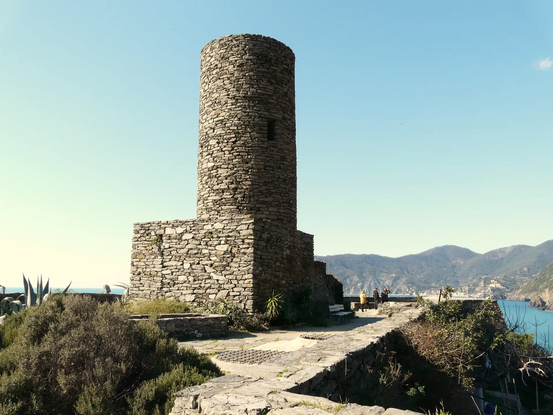Castello di Vernazza: Doria Castle Guide & History - Vernazza