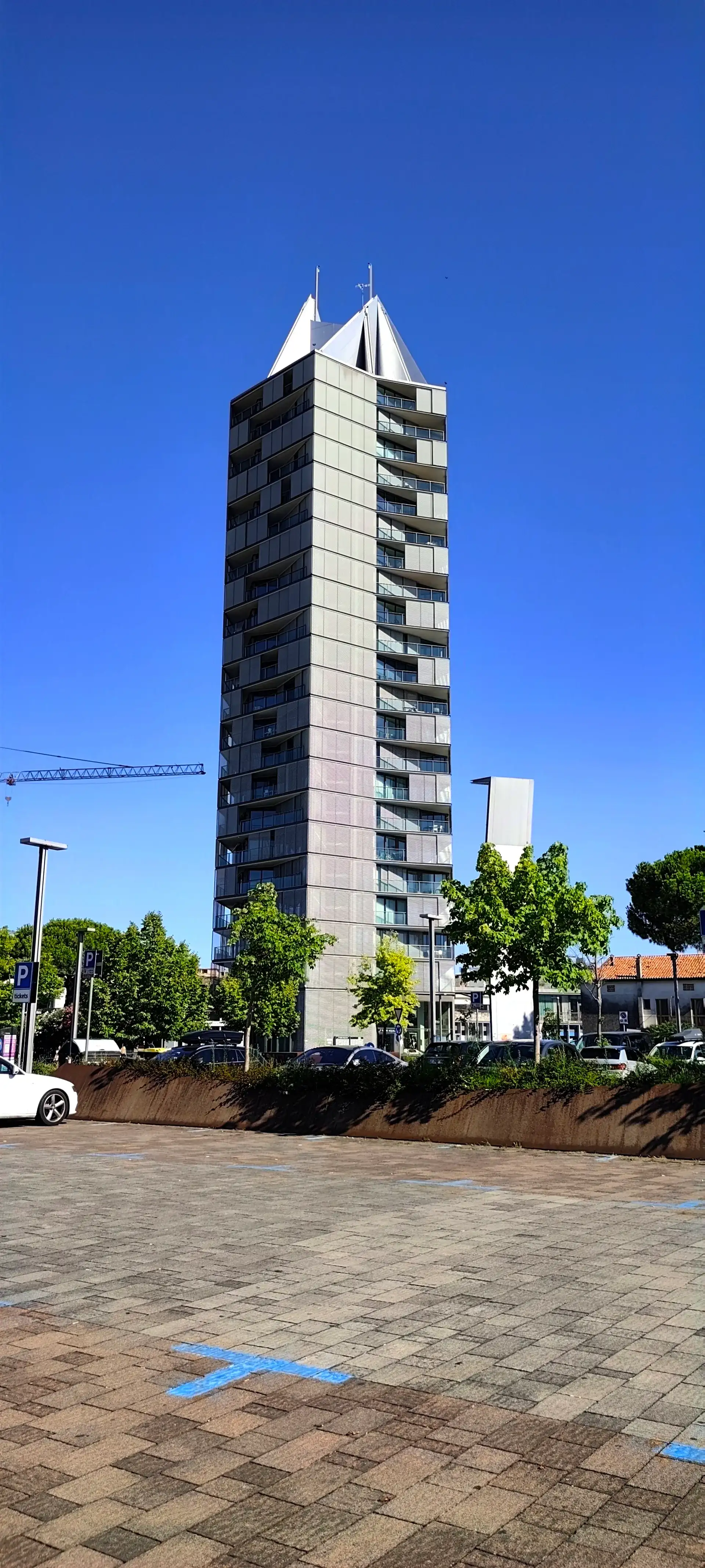 Torre Aquileia: Jesolo's Modern Skyscraper Landmark - Jesolo