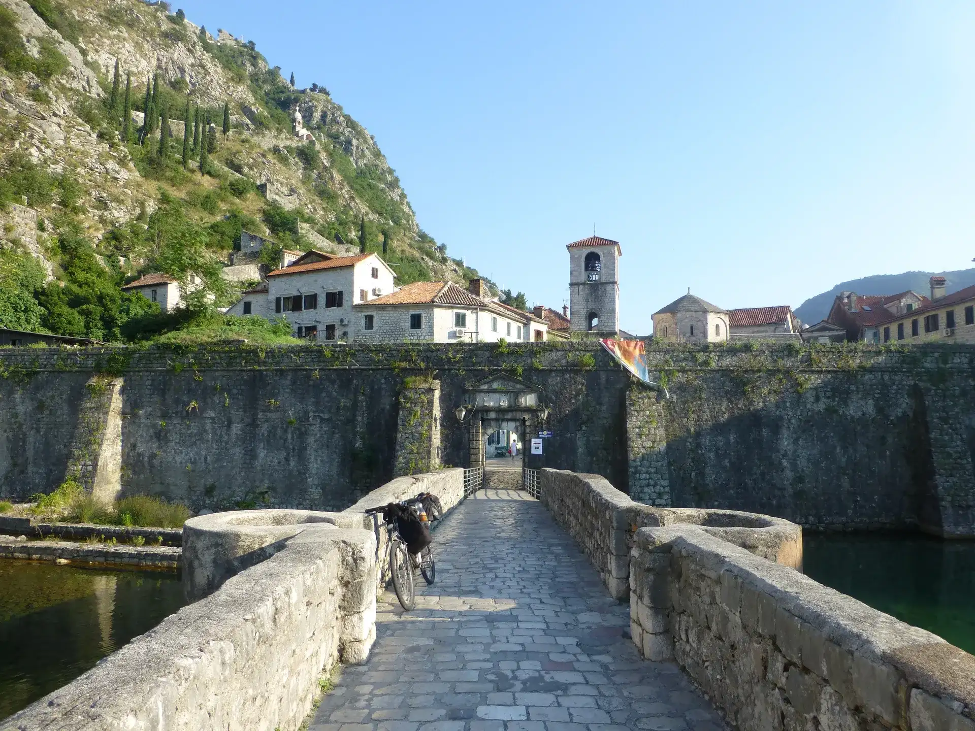 The North Gate & Škurda River: Kotor's Historic Entrance - Kotor