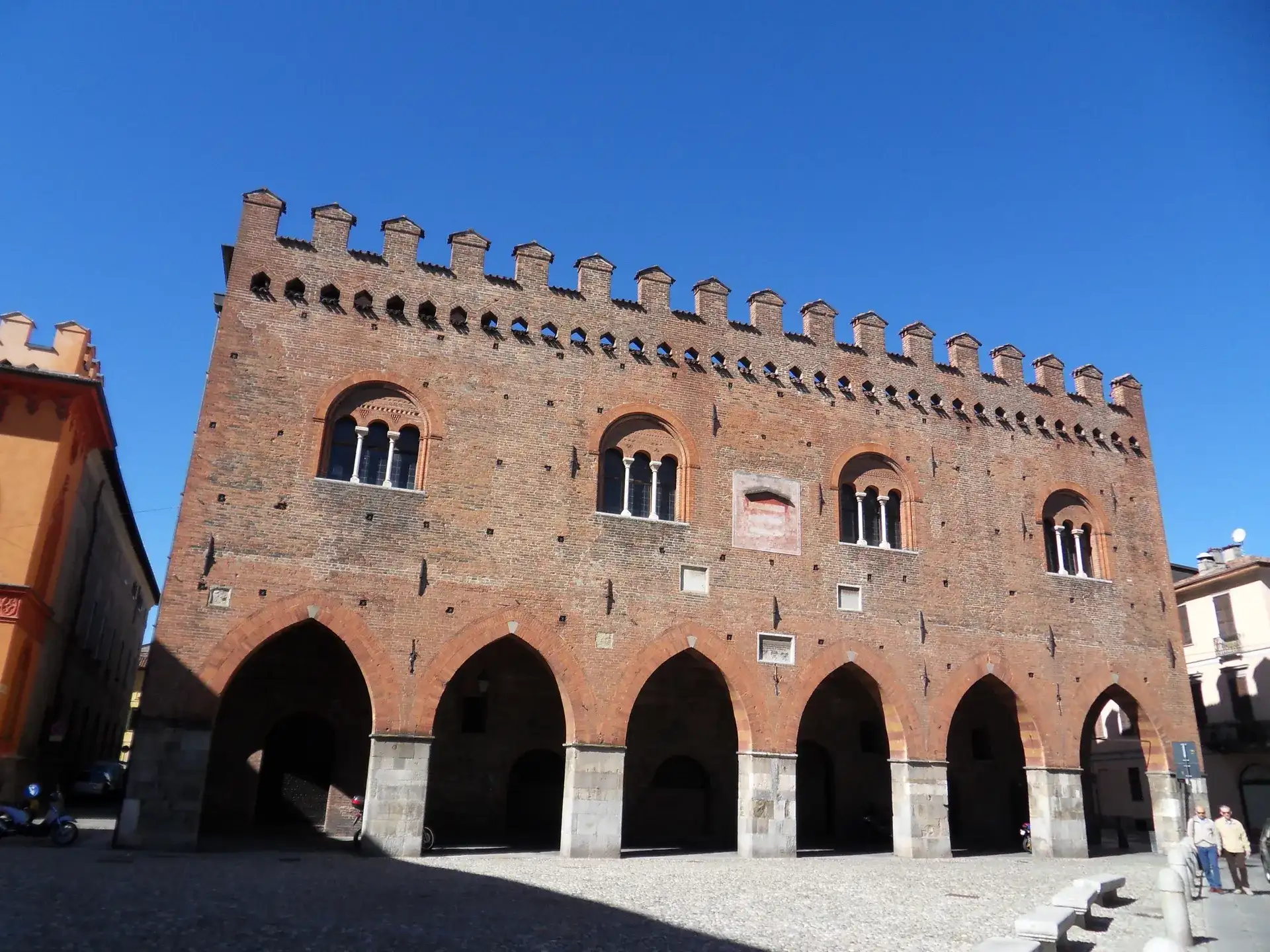 Palazzo Cittanova: el broletto medieval de Cremona - Cremona