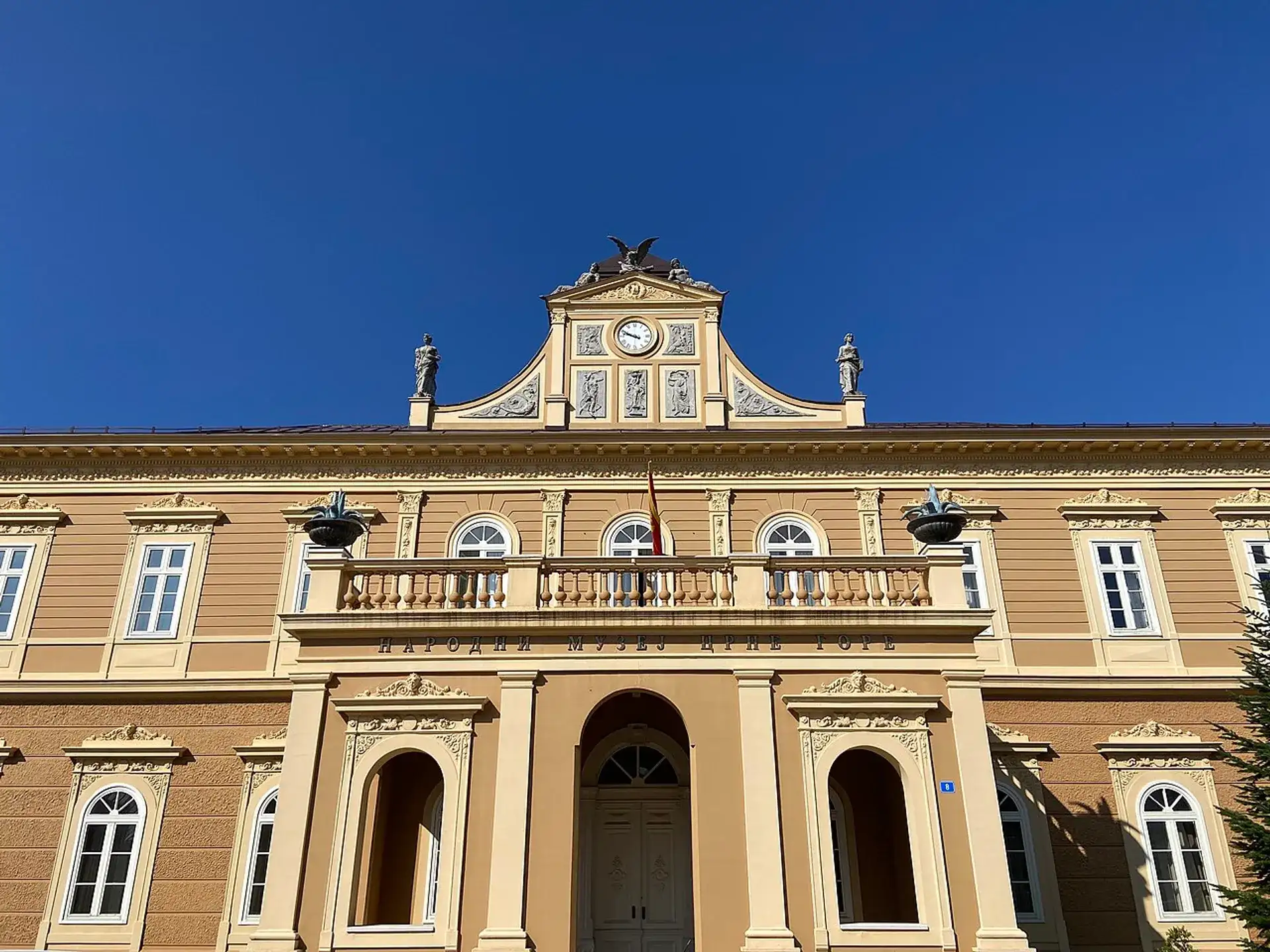 Nationalmuseum von Montenegro | Das historische Herz von Cetinje - Cetinje