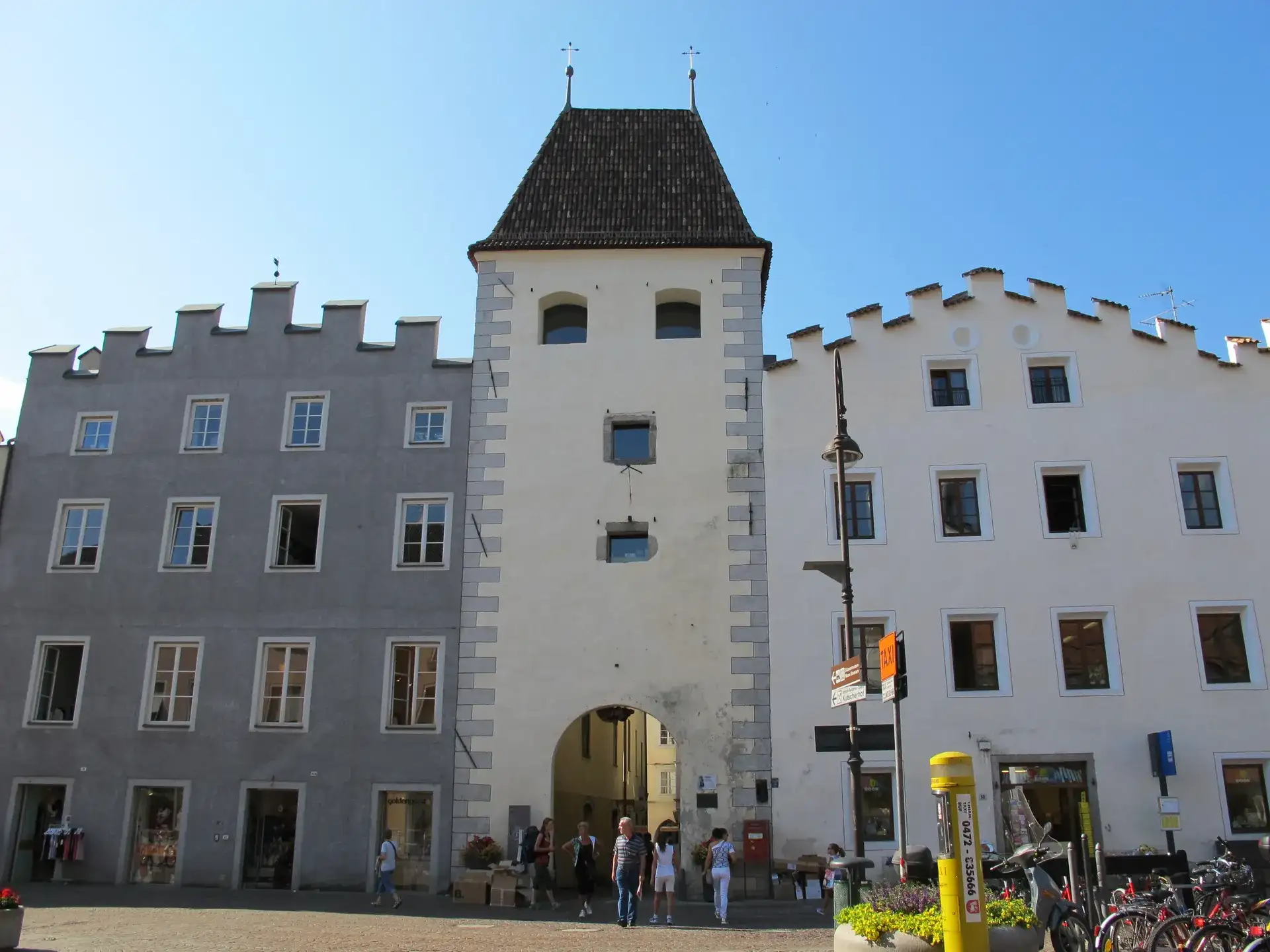 Porta Sabiona: A Historic Medieval Gate in Brixen - Brixen