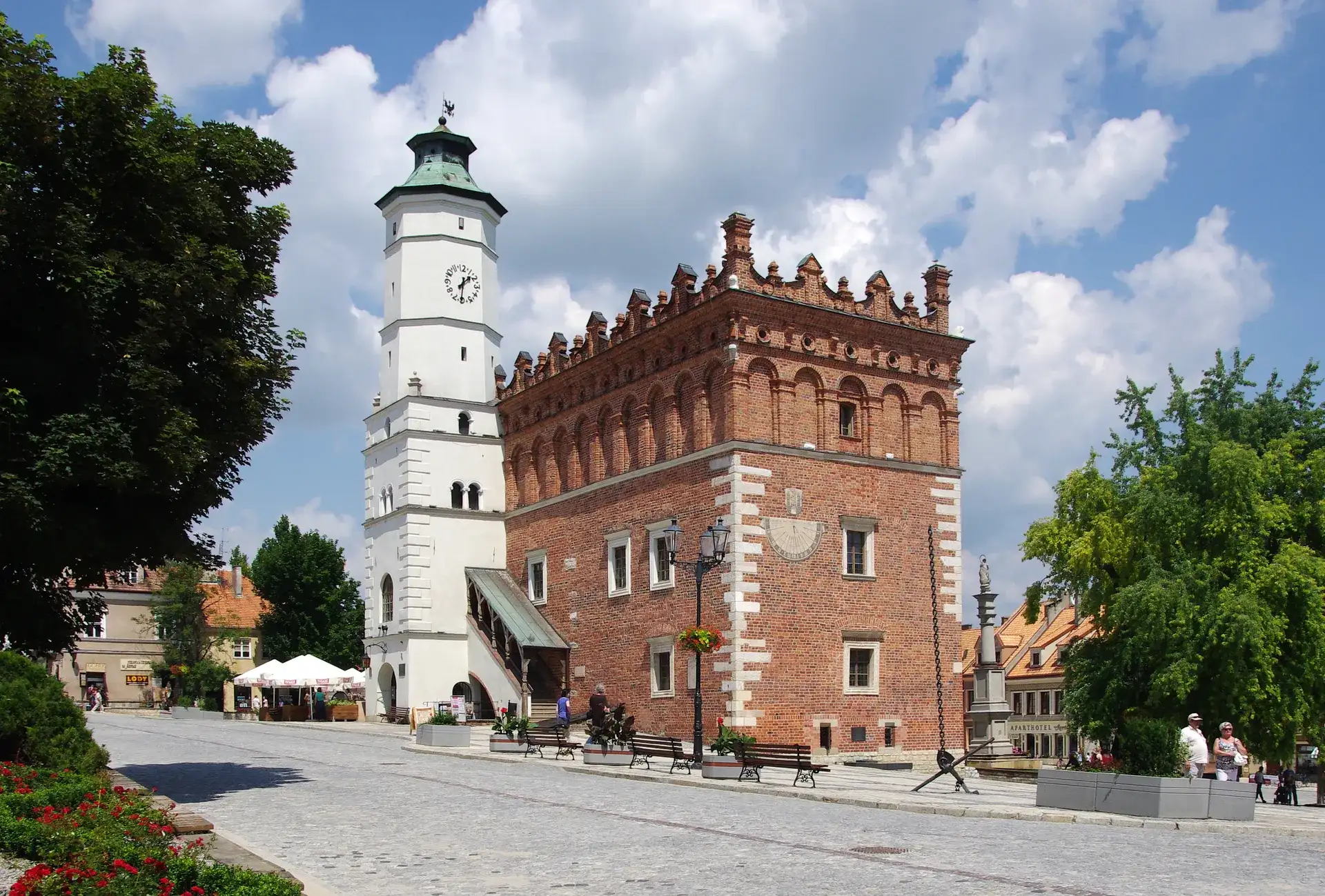 Sandomierz Town Hall: History & Architecture - Sandomierz