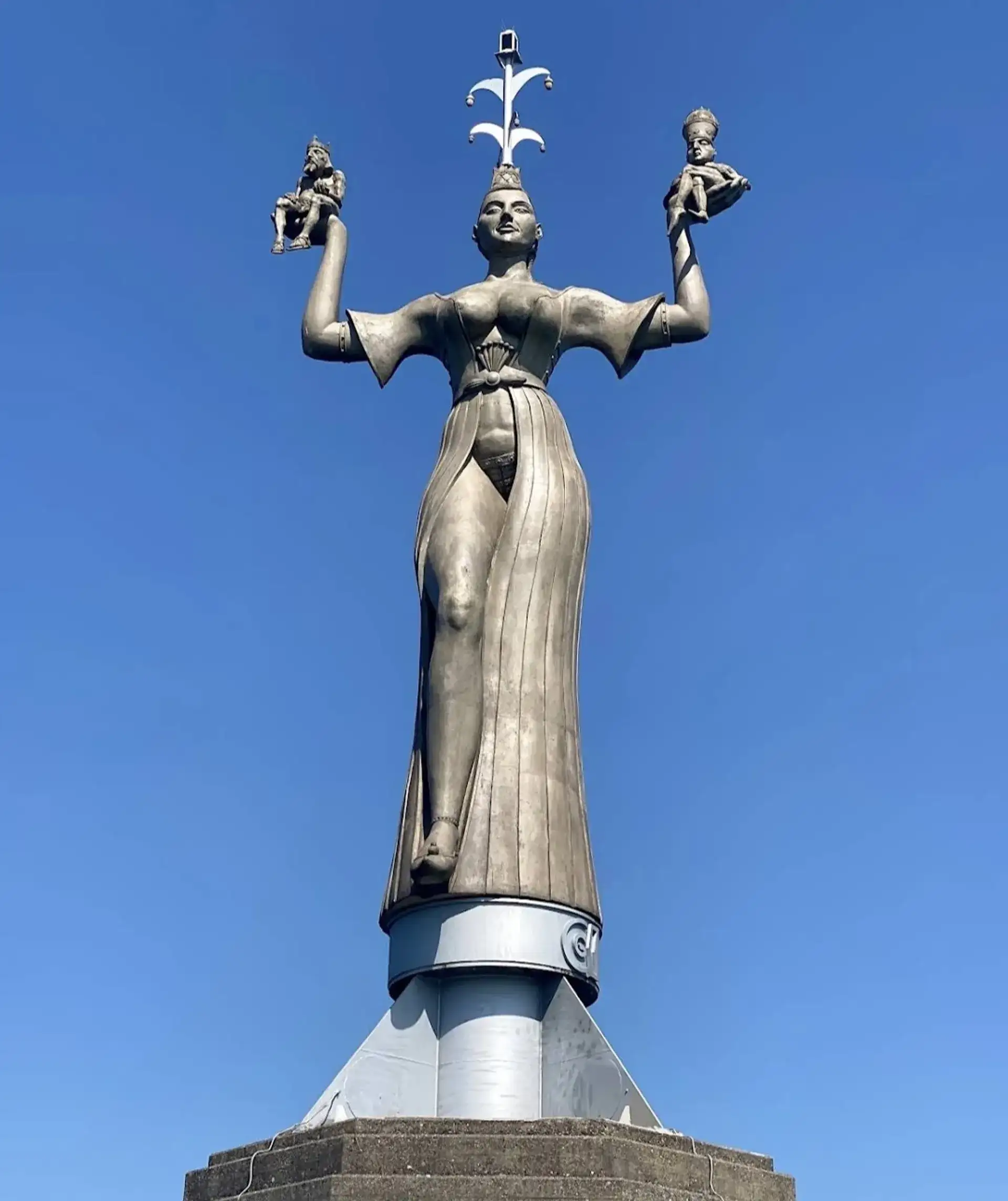 Imperia Statue in Konstanz: A Satirical Harbor Landmark - Konstanz