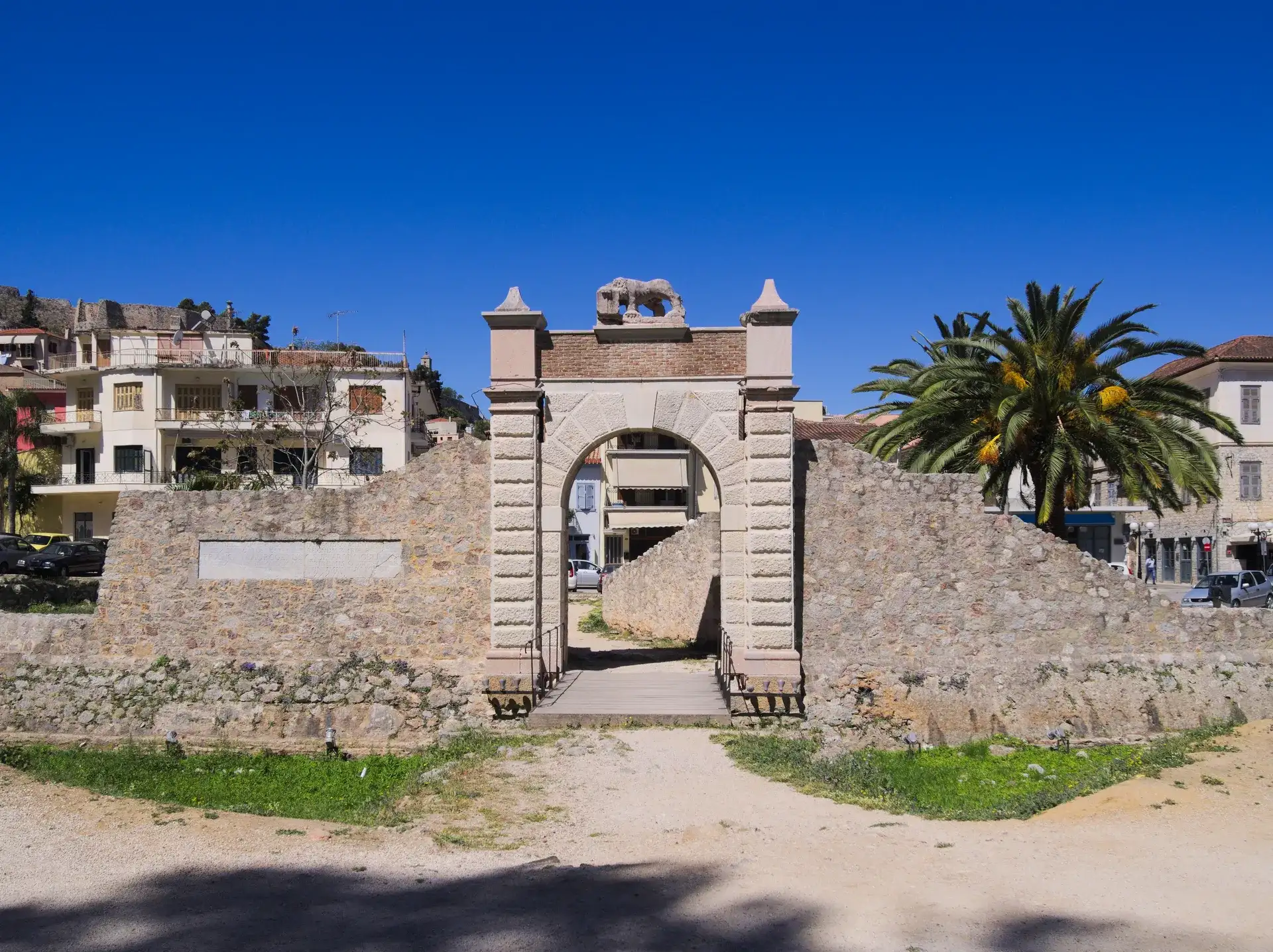 The Land Gate: Nafplion's Historic Venetian Entrance - Nafplion
