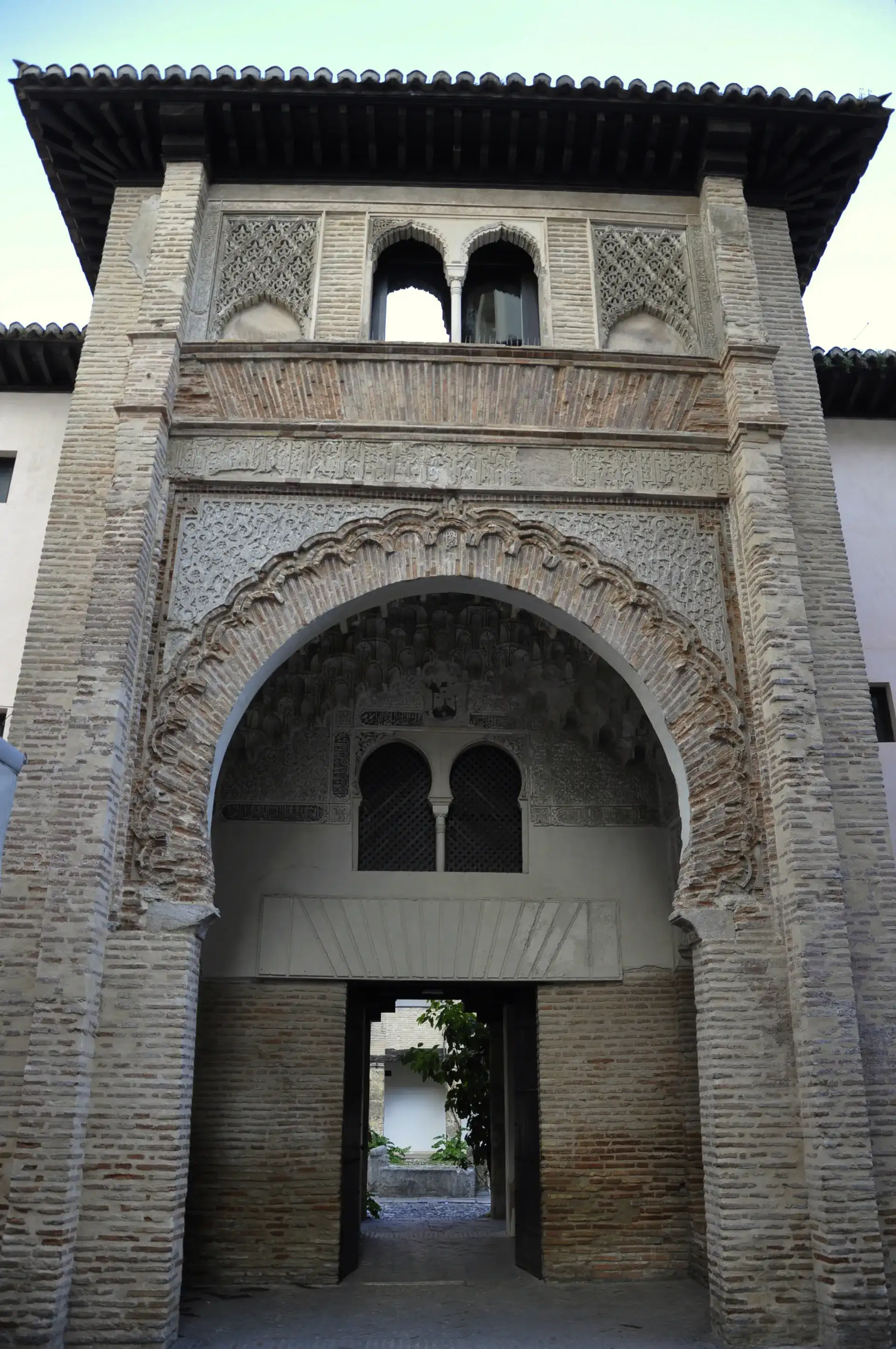 Corral del Carbón: Granada's 14th-Century Nasrid Inn - Granada