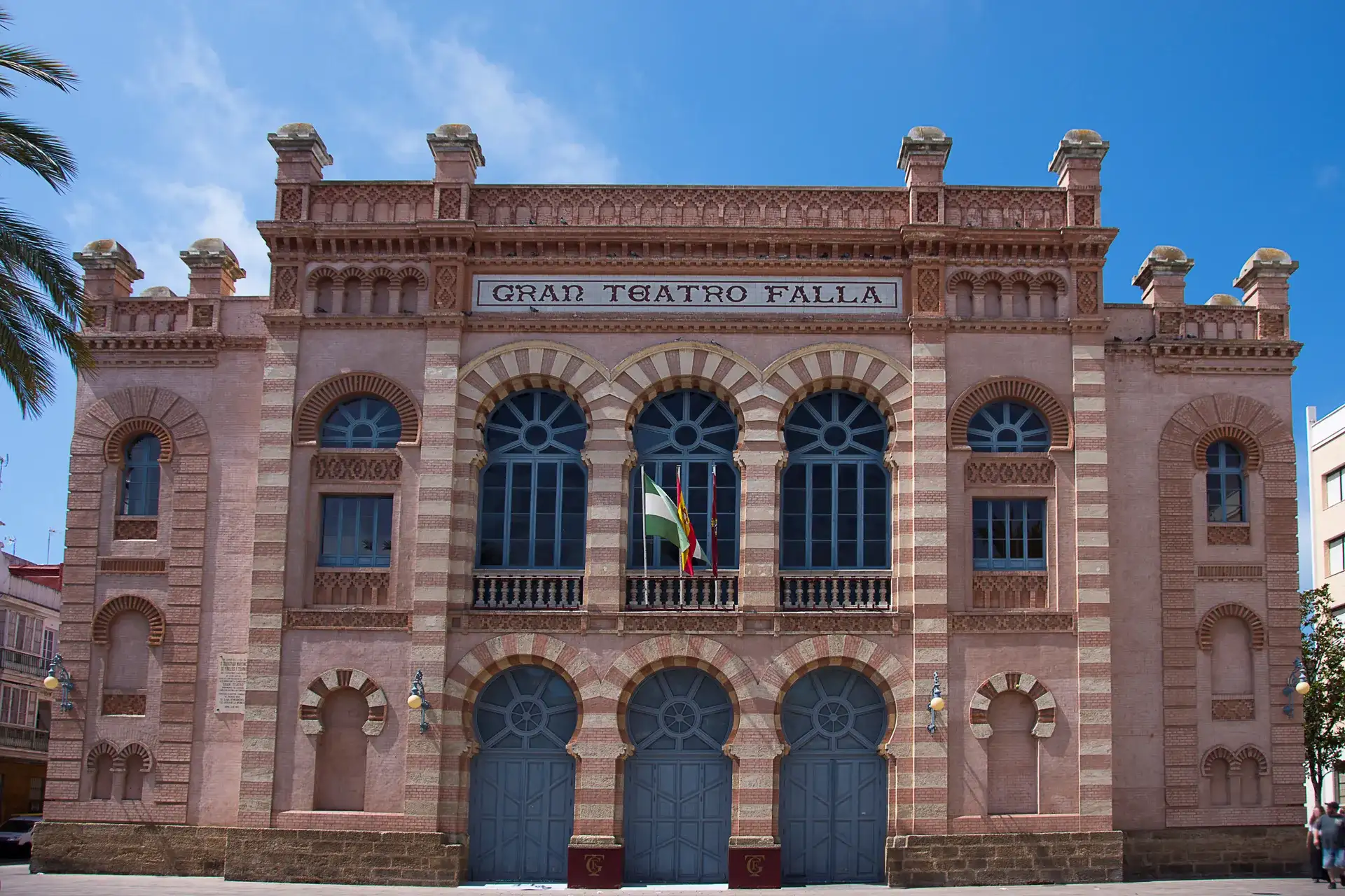 Gran Teatro Falla: el corazón del Carnaval de Cádiz - Cadiz