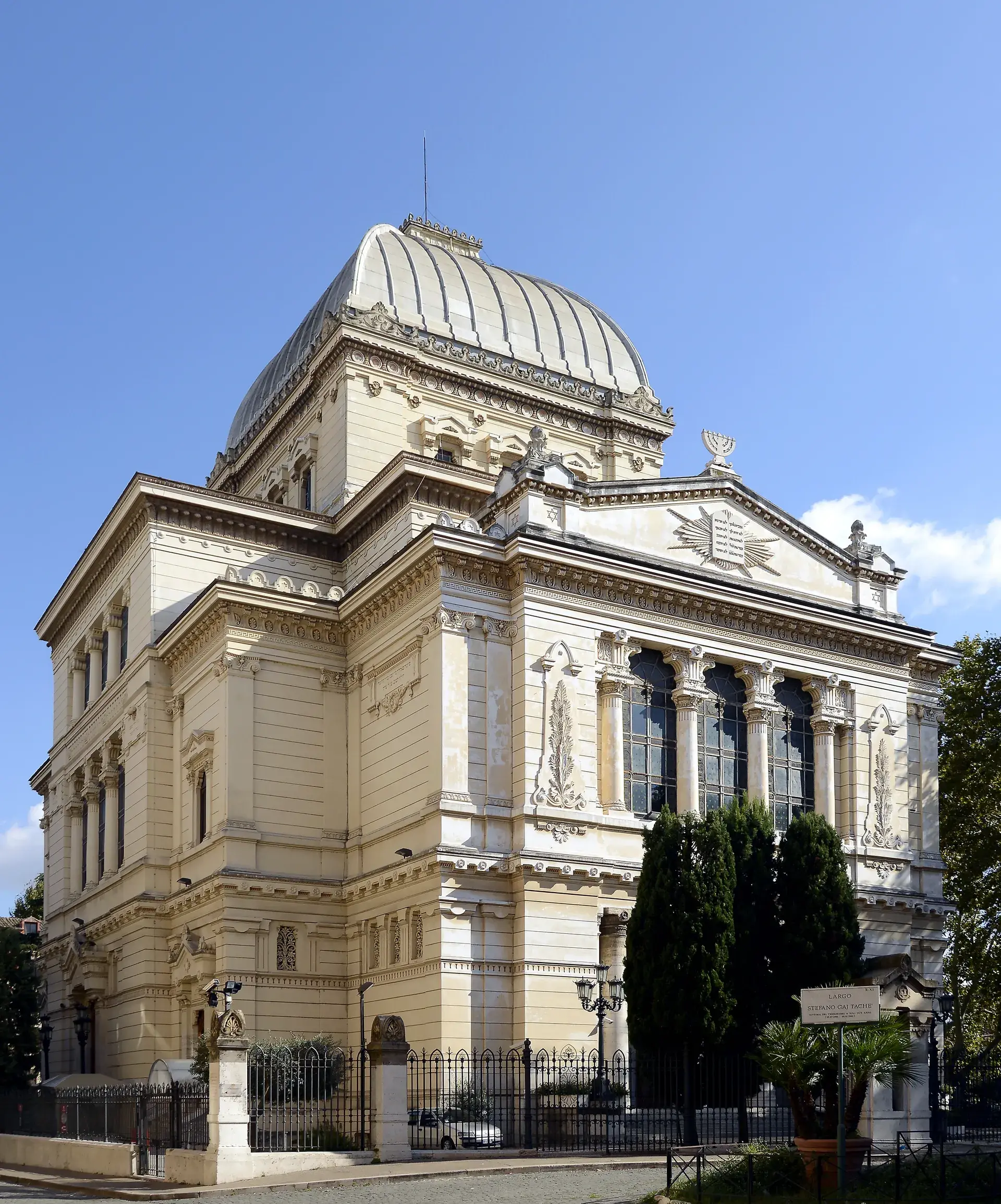 Wikipedia | Wikimedia Commons | CC-BY-SA
