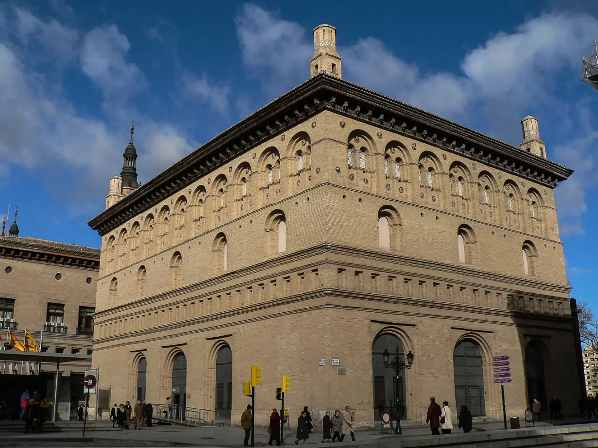 Die Lonja von Saragossa: Renaissance-Börse und Kunsthalle - Zaragoza