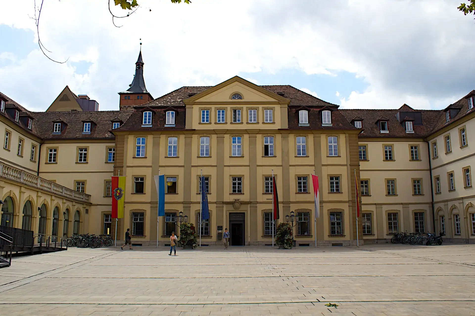 Grafeneckart: el histórico ayuntamiento de Wurzburgo - Wurzburg