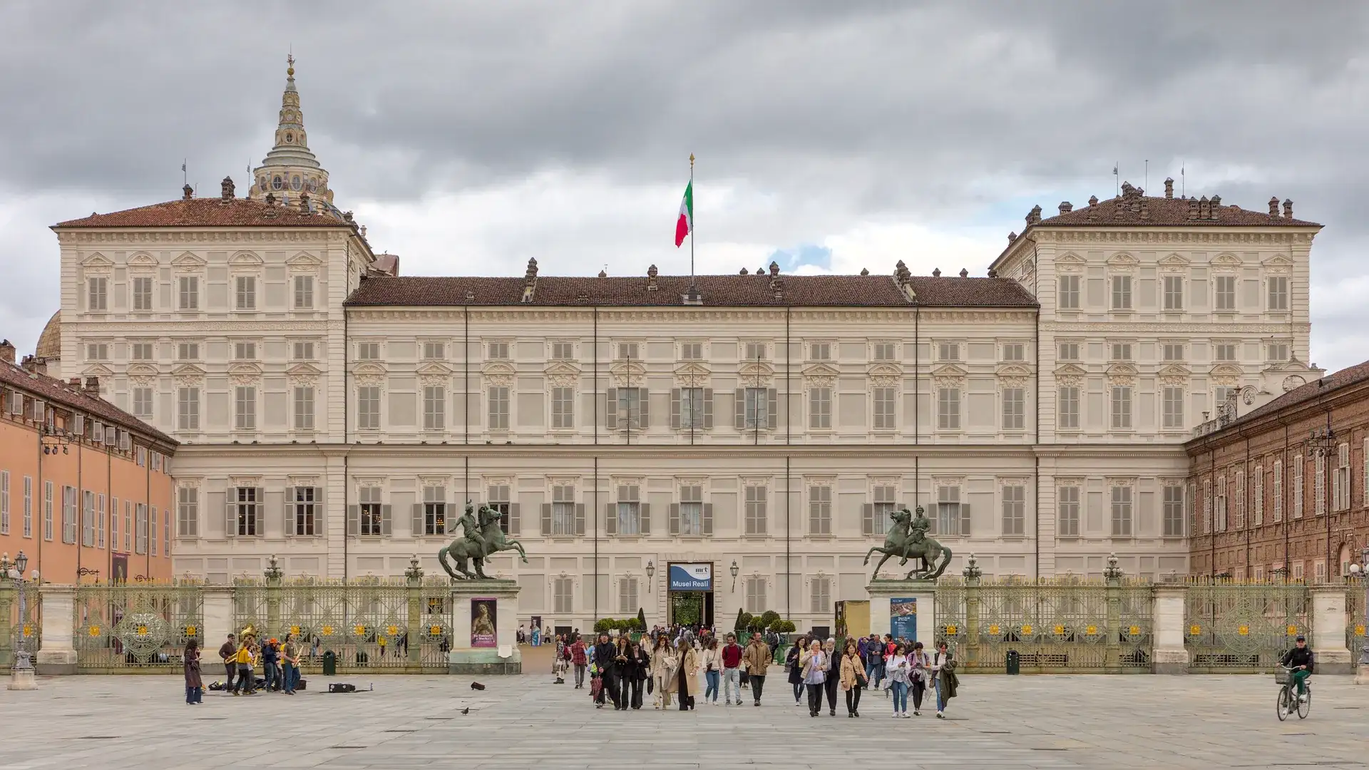 Royal Palace of Turin: House of Savoy Command Center - Turin
