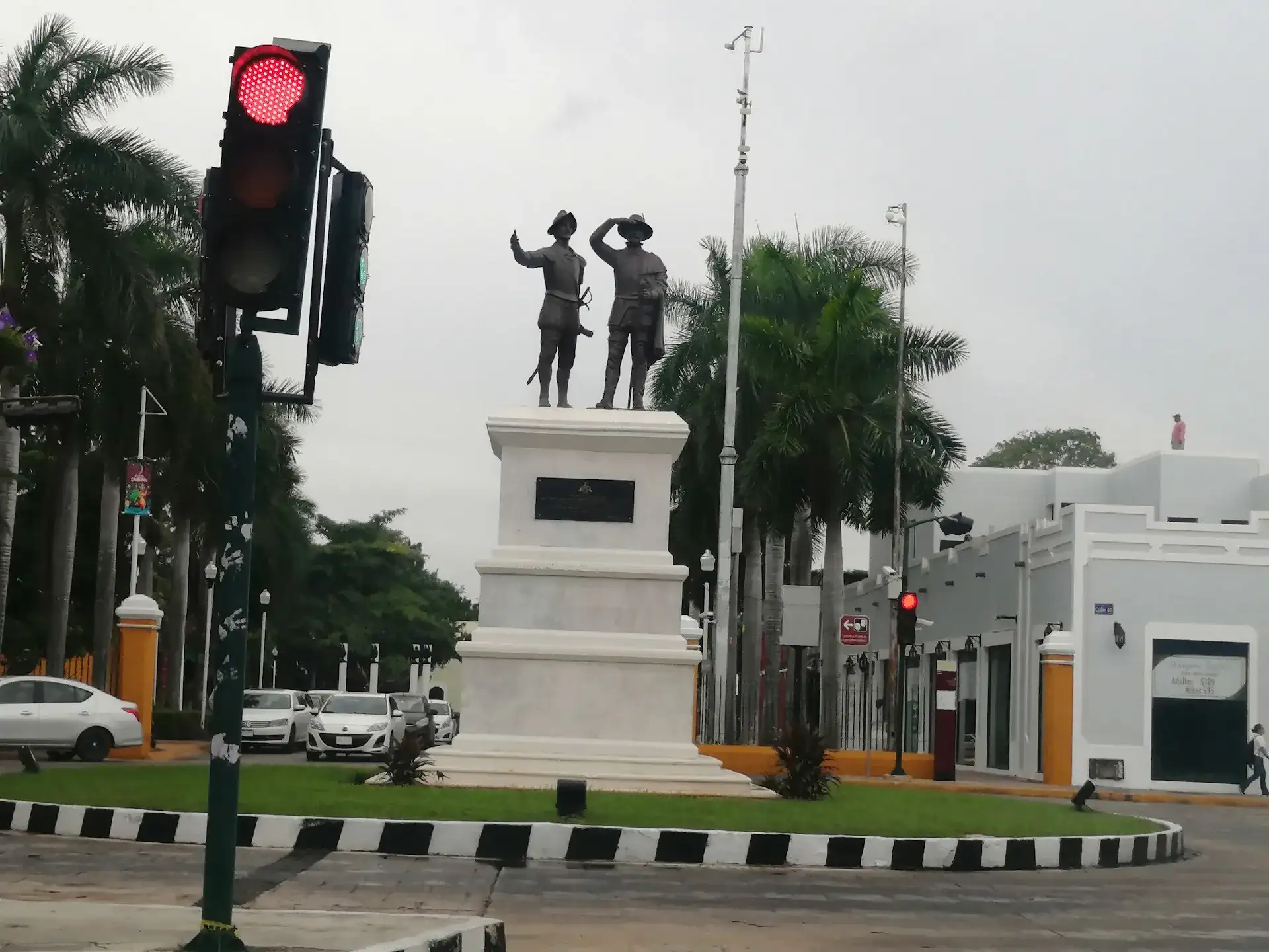 Remate de Paseo de Montejo: Mérida's Gateway Plaza - Merida
