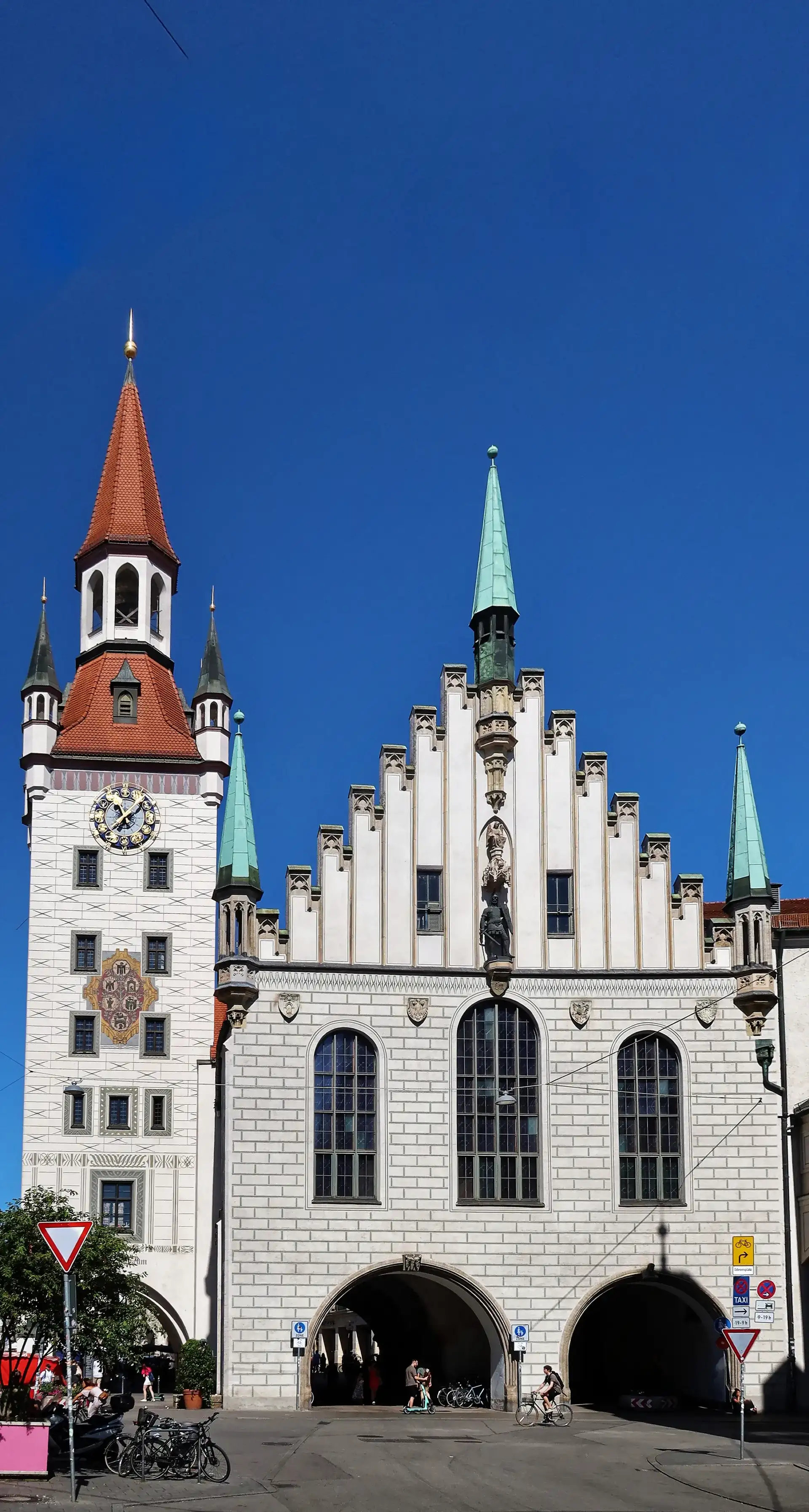 Tor am Alten Rathaus in München und die Salzstraße - Munchen