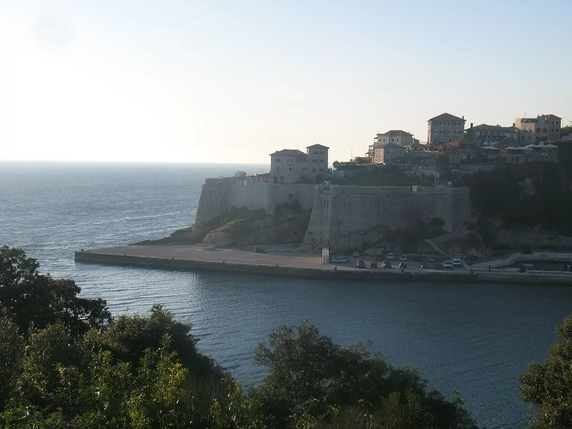 Porte basse de la mer : l'accès maritime historique d'Ulcinj - Ulcinj