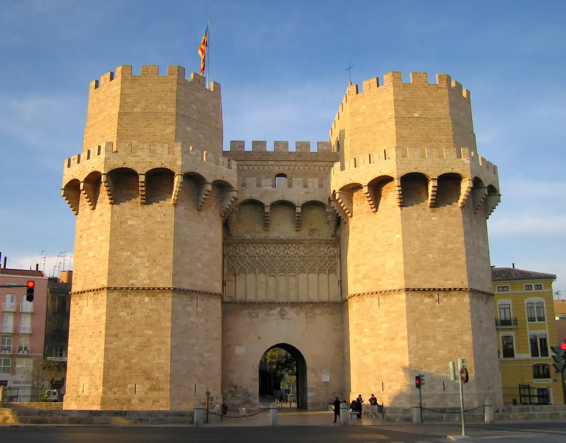 Torres de Serranos: València's Gothic City Gate - Valencia