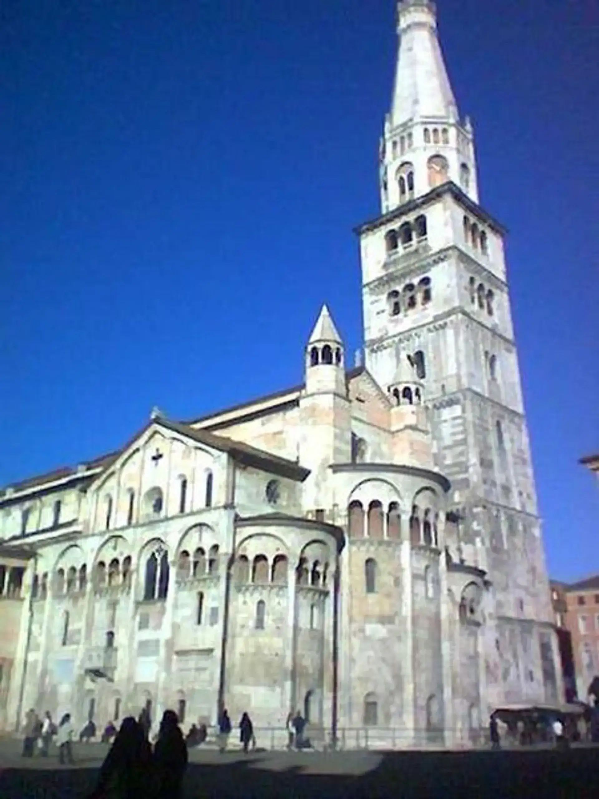 摩德纳主教座堂:罗曼式世界遗产杰作 - Modena