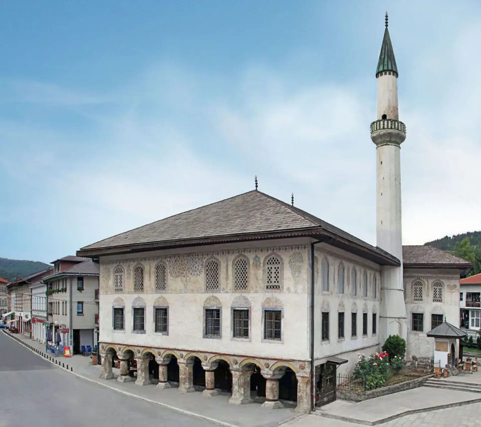 Mosquée ornée : l'emblème ottoman coloré de Travnik - Travnik