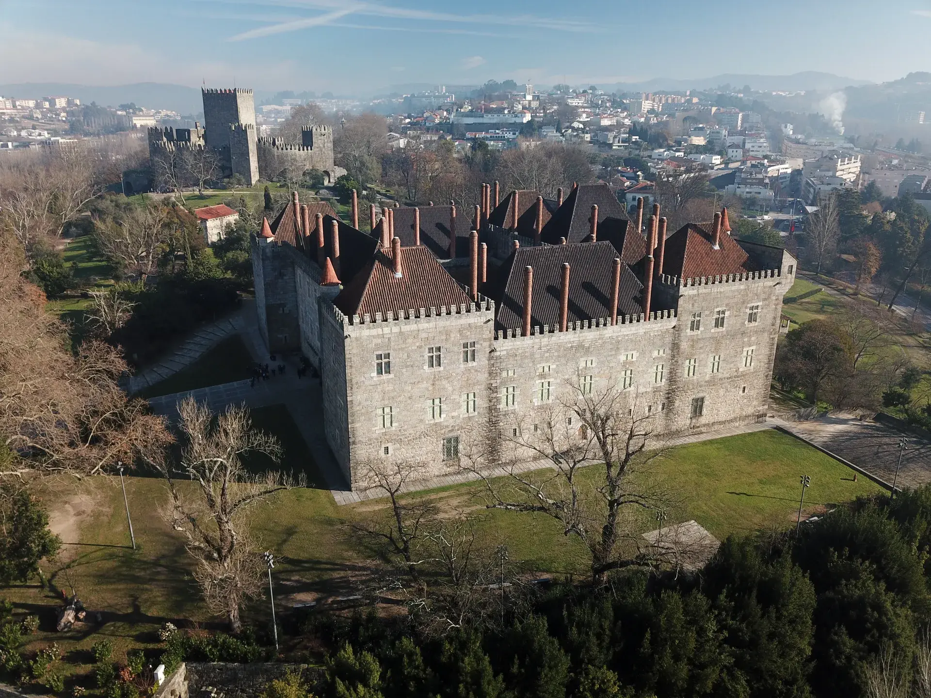 Image 3 de la visite Guimarães : visite à pied en totale liberté dans le berceau du Portugal, avec audioguide, quiz et eSIM gratuite