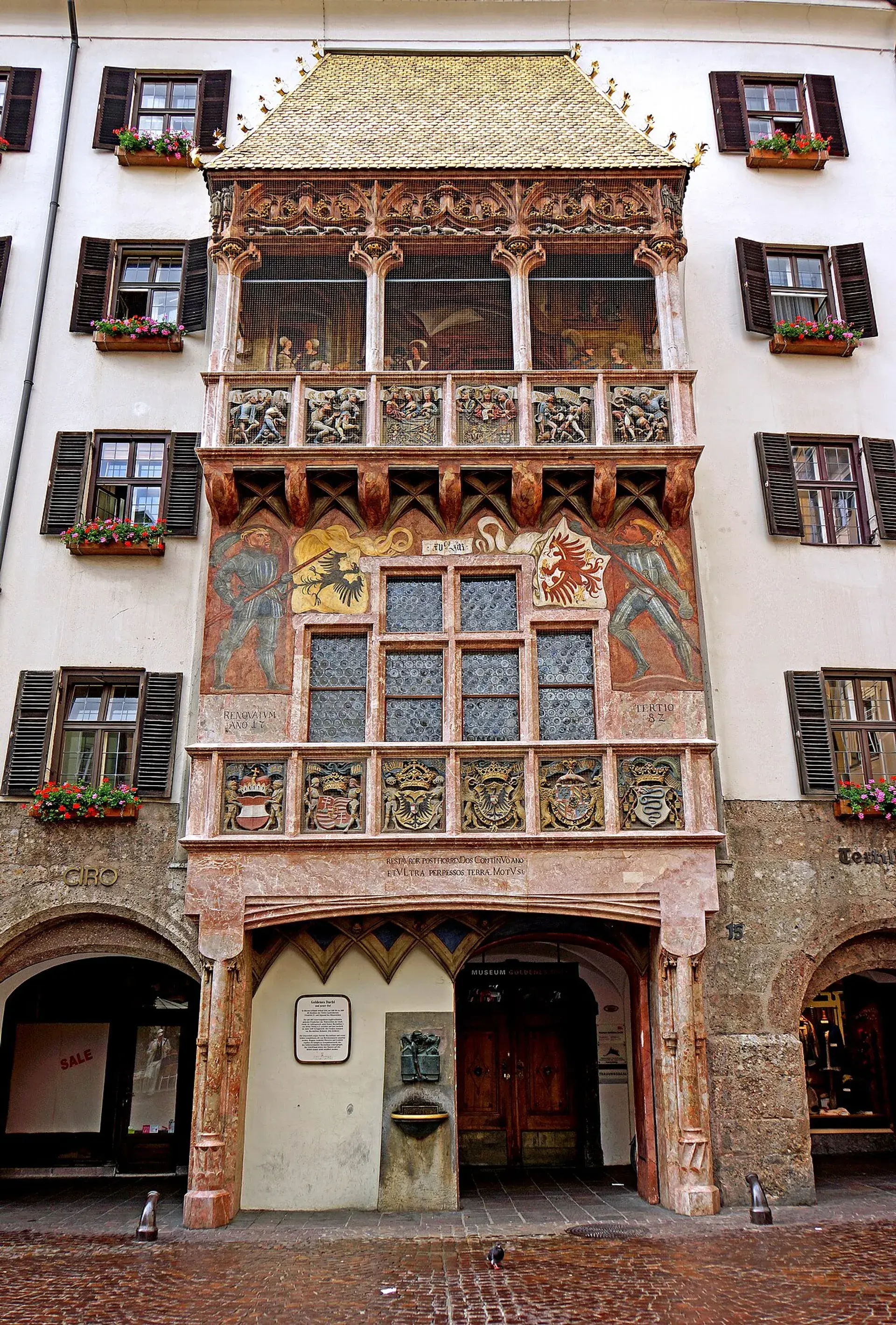 Imagem 4 da visita Innsbruck: poder e esplendor dos Habsburgos, uma visita a pé autoguiada com áudio e quizzes