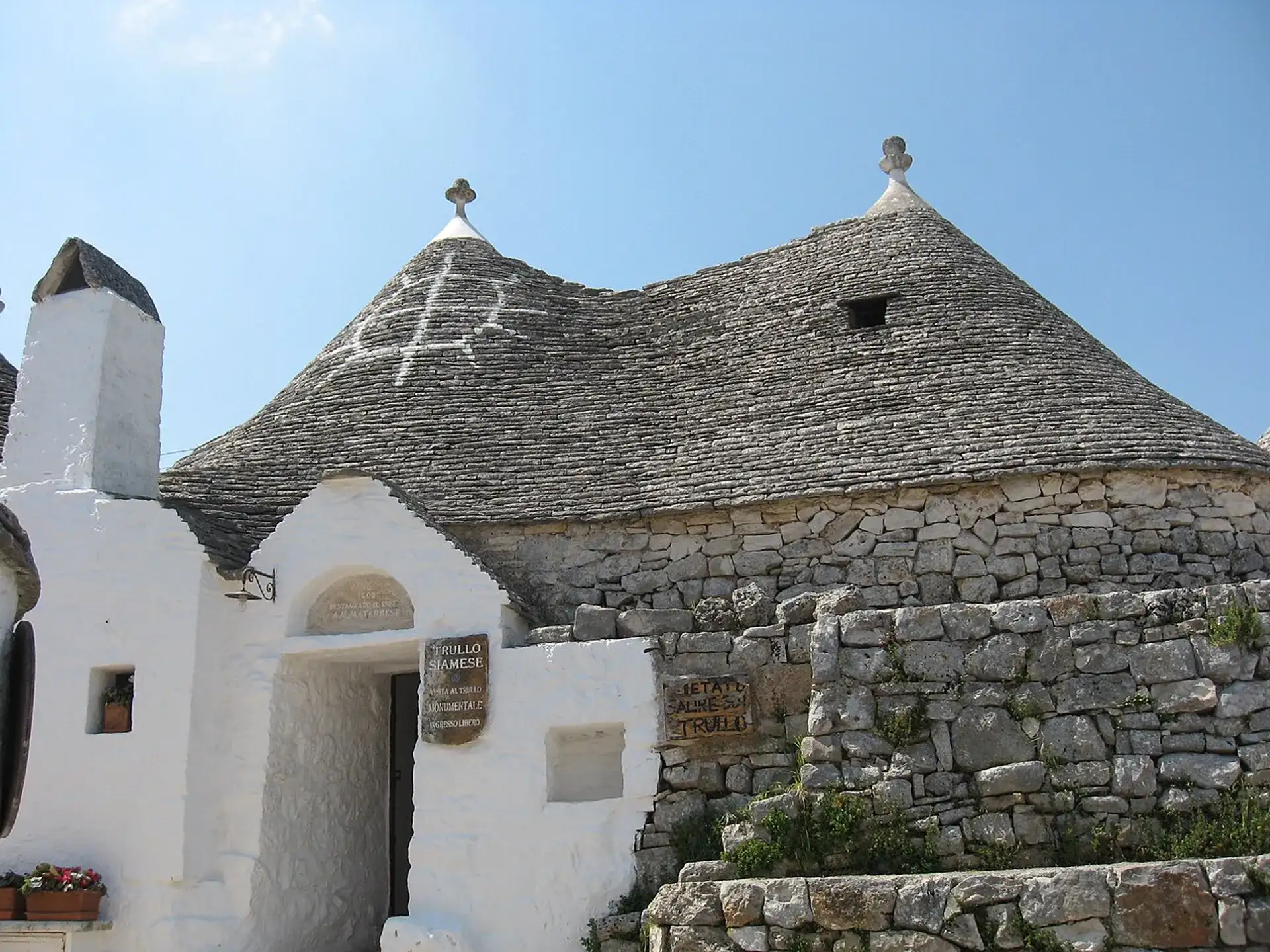 Trullo siamés: el trullo gemelo de Alberobello - Alberobello