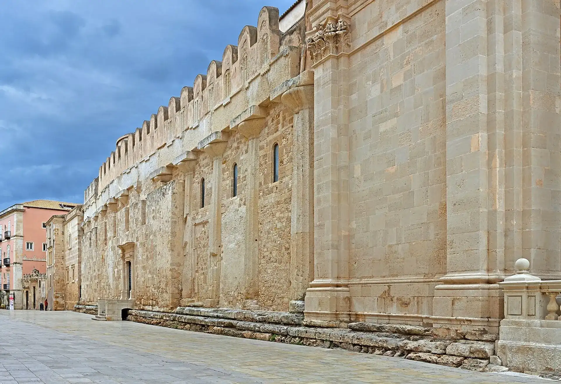 Dom von Syrakus: vom griechischen Tempel zum barocken Meisterwerk - Sicily
