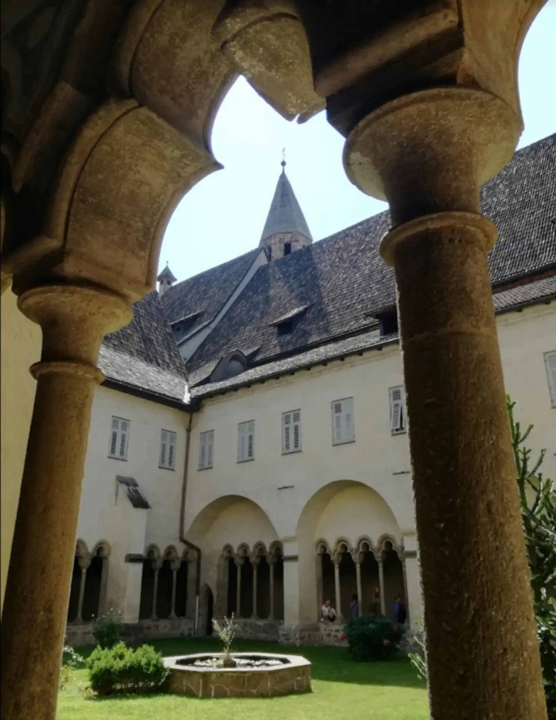 Chiesa dei Francescani: Bolzano's Gothic Cloister - Bolzano