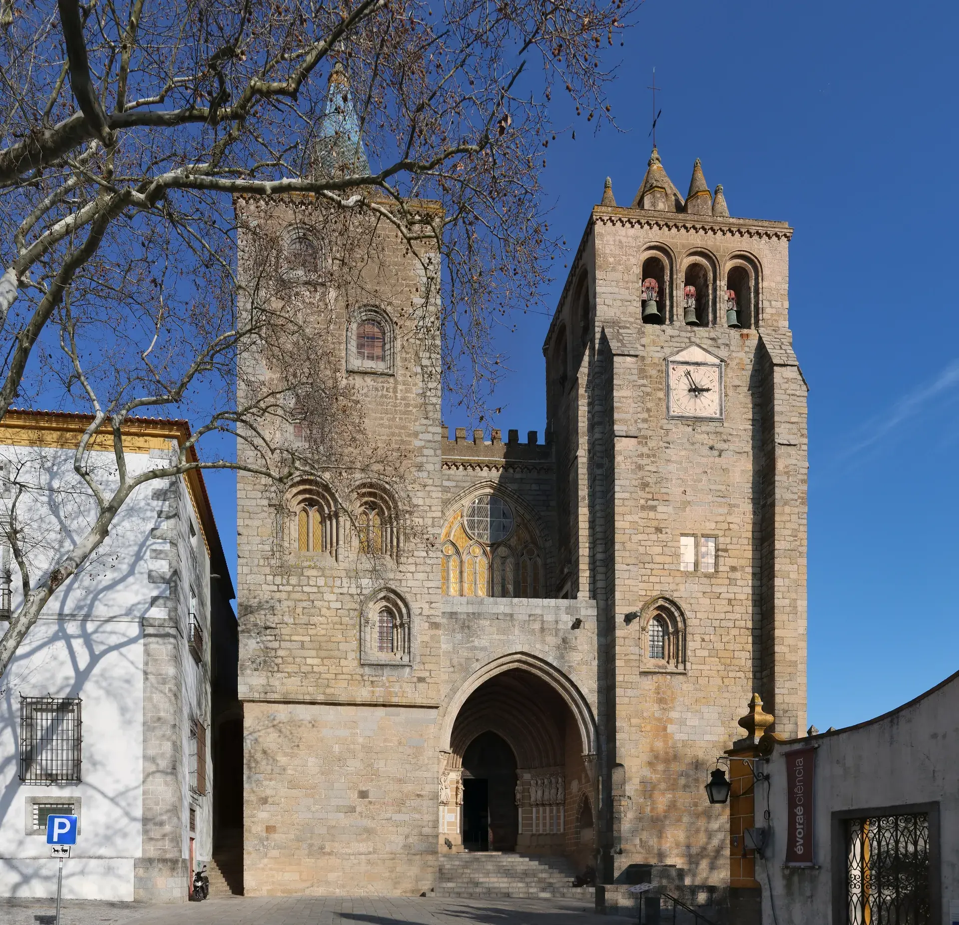 Immagine 2 del tour Évora: tour a piedi in autonomia della capitale storica dell'Alentejo, con audio, quiz ed eSIM gratuita