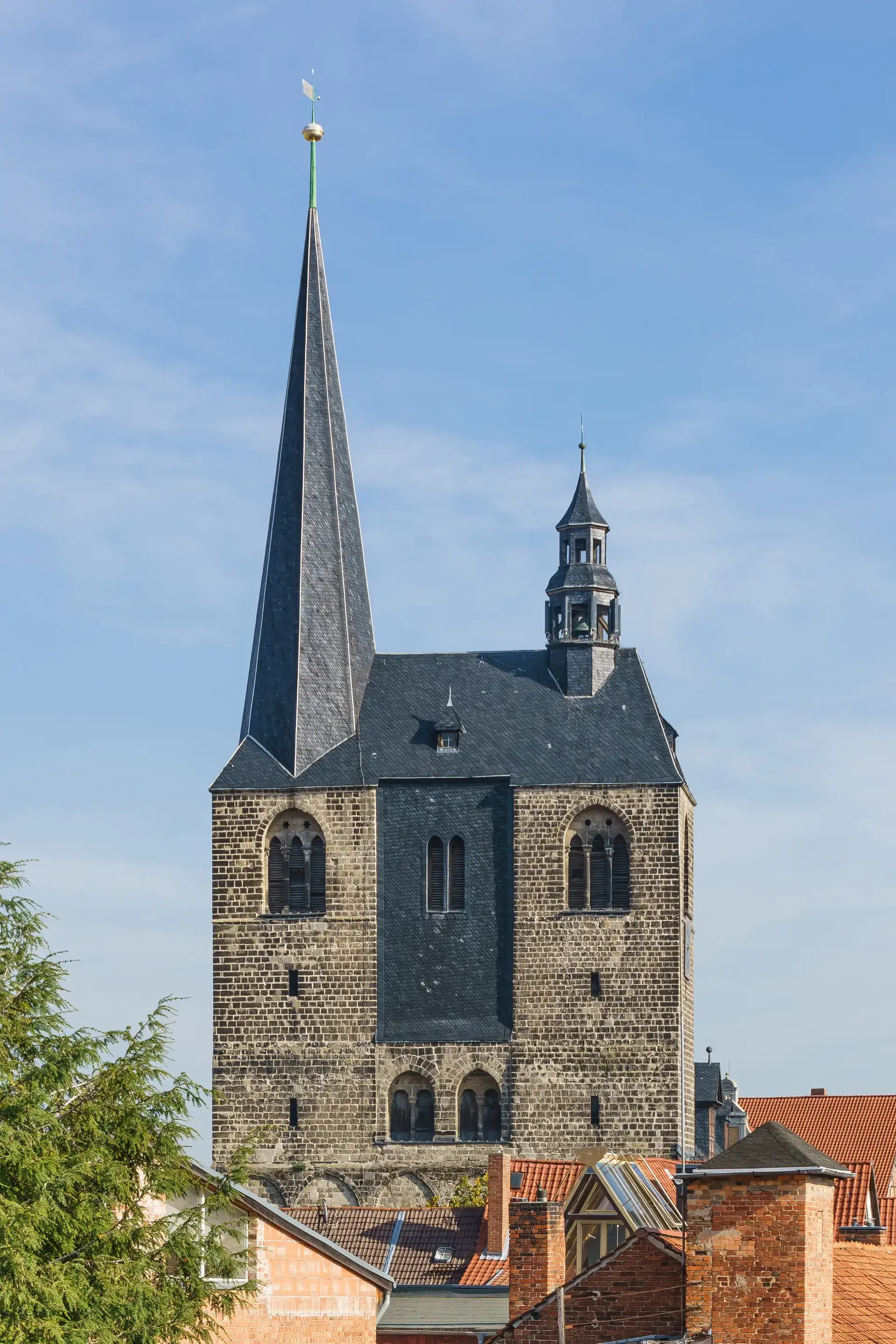 Marktkirche St. Benedikti: Ein gotisches Wahrzeichen in Quedlinburg - Quedlinburg
