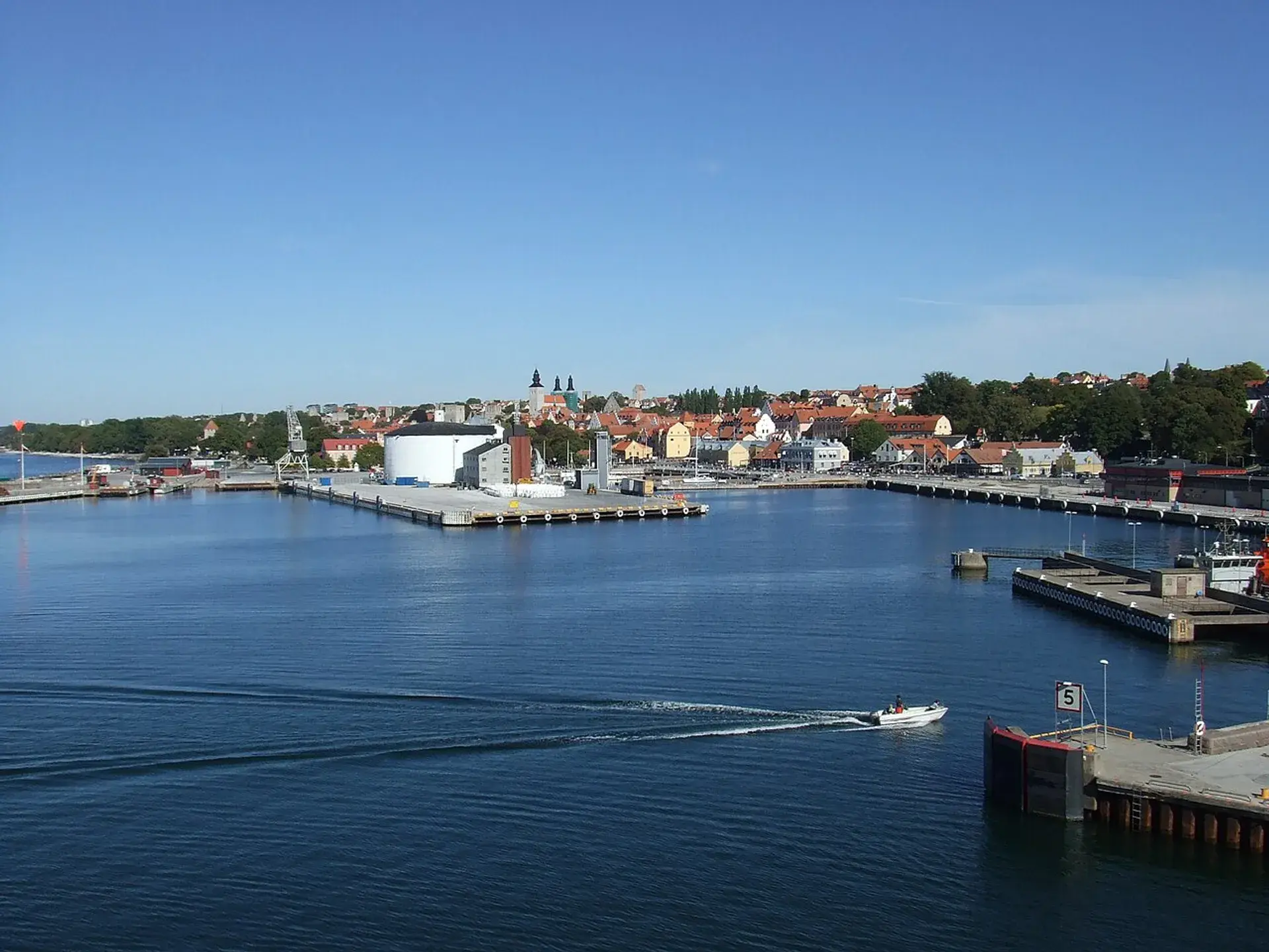 Imagen 2 del tour Visby: lugares imprescindibles, una ruta a pie autoguiada con audio y juegos de preguntas